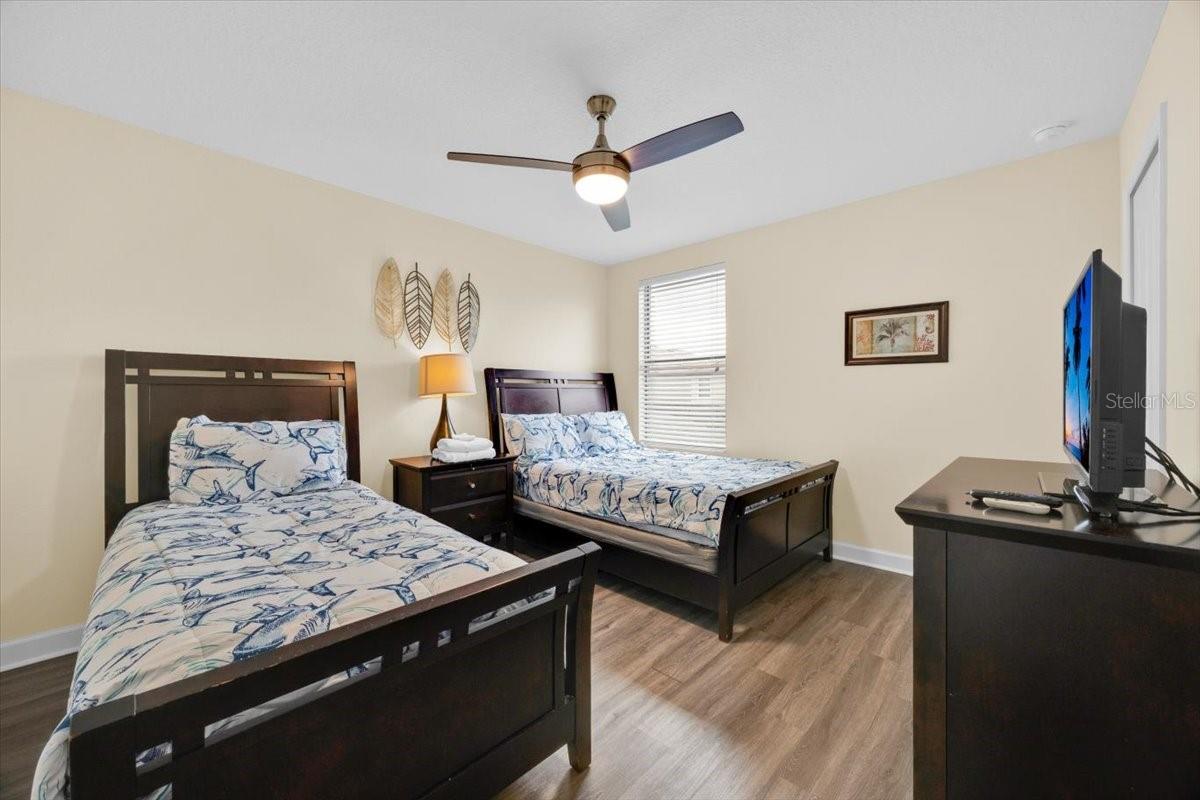 Image 20 of 43 For 9032 Shadow Mountain Street