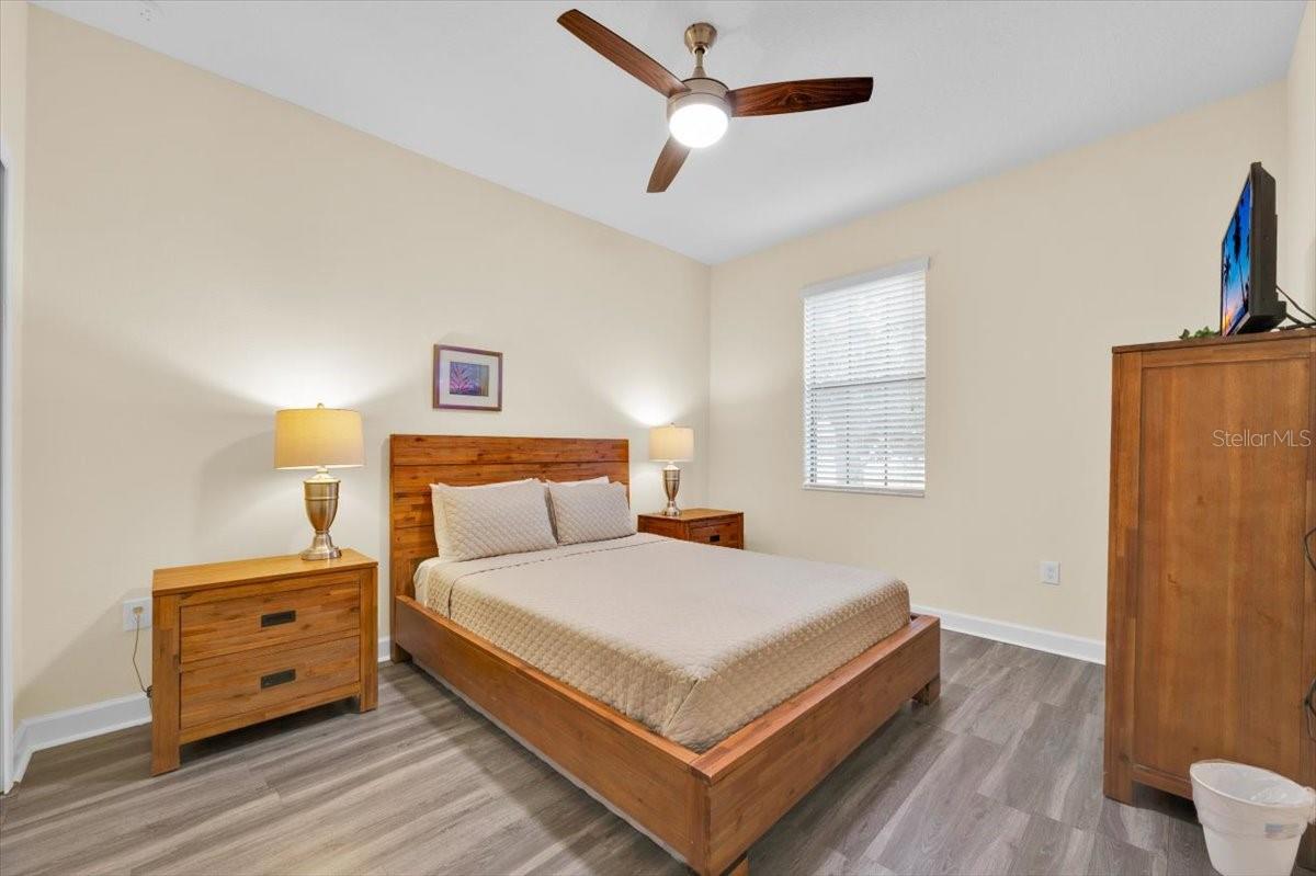 Image 5 of 43 For 9032 Shadow Mountain Street