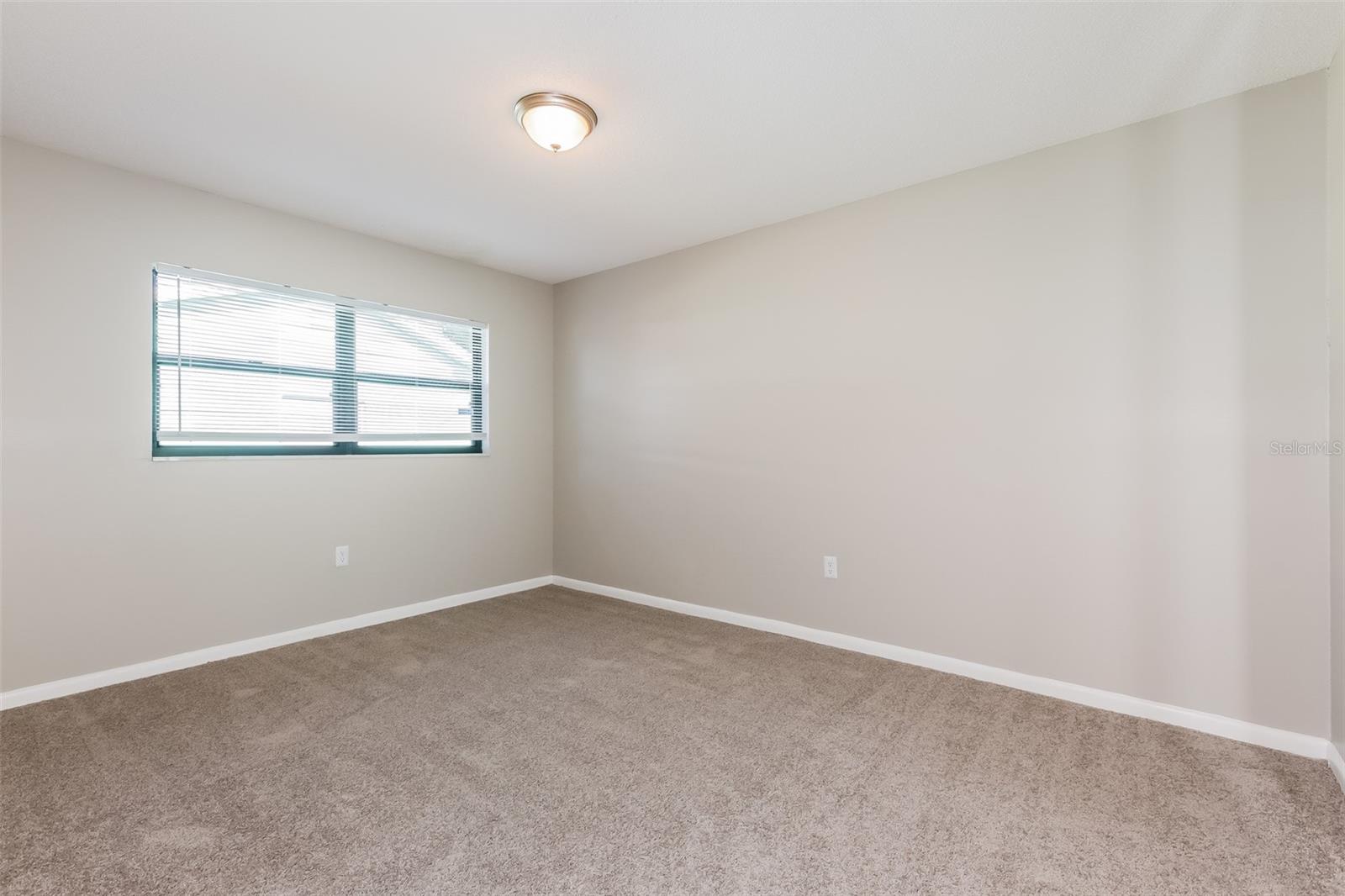 Image 17 of 21 For 418 Duchess Drive