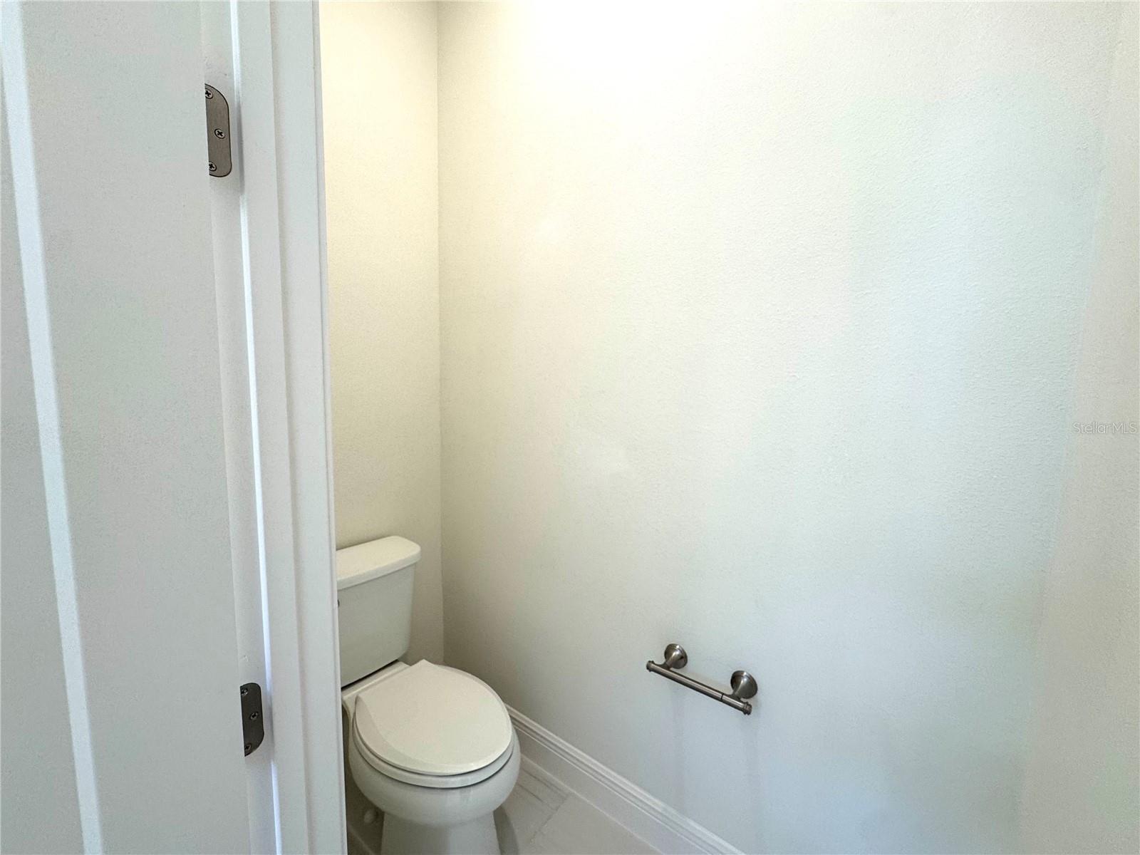 Image 20 of 37 For 9819 Gobat Alley