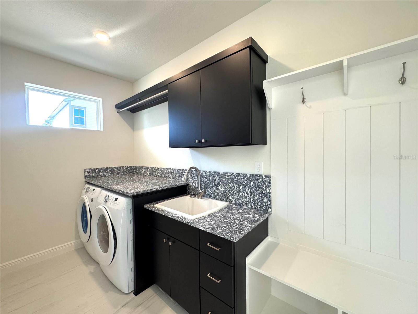 Image 36 of 37 For 9819 Gobat Alley