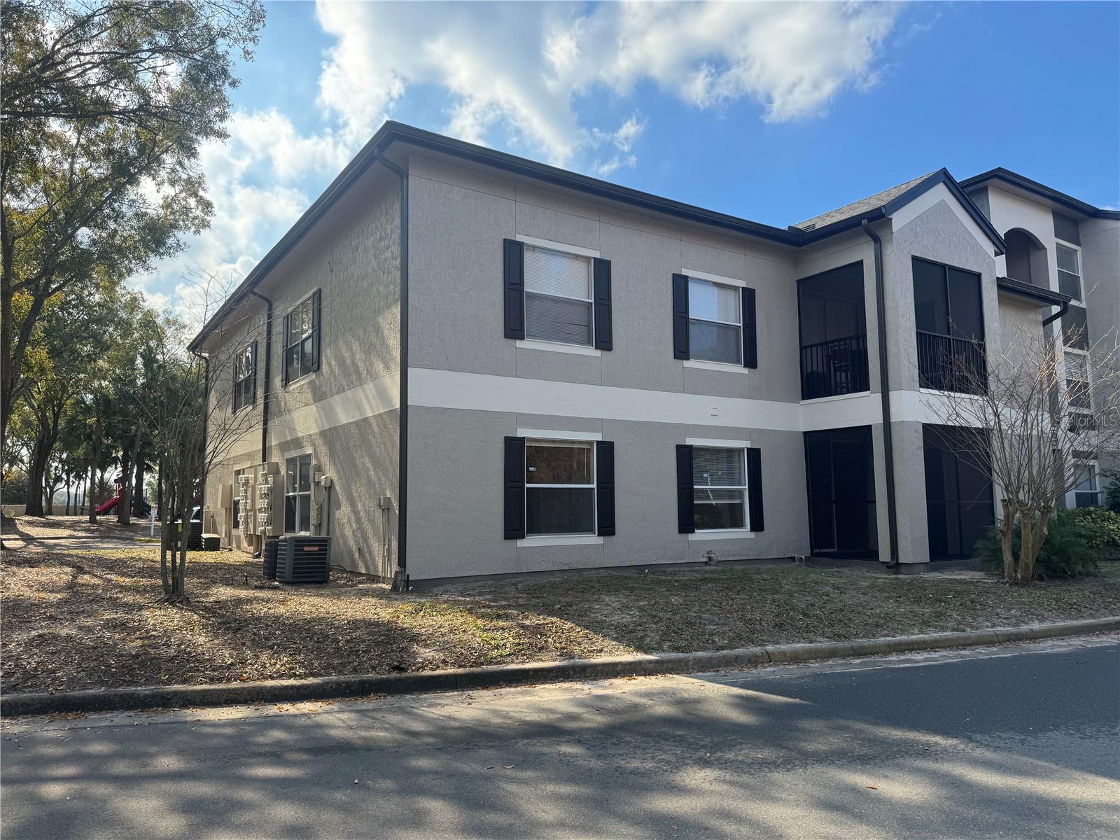 Image 18 of 30 For 7605 Pissarro Drive 13108