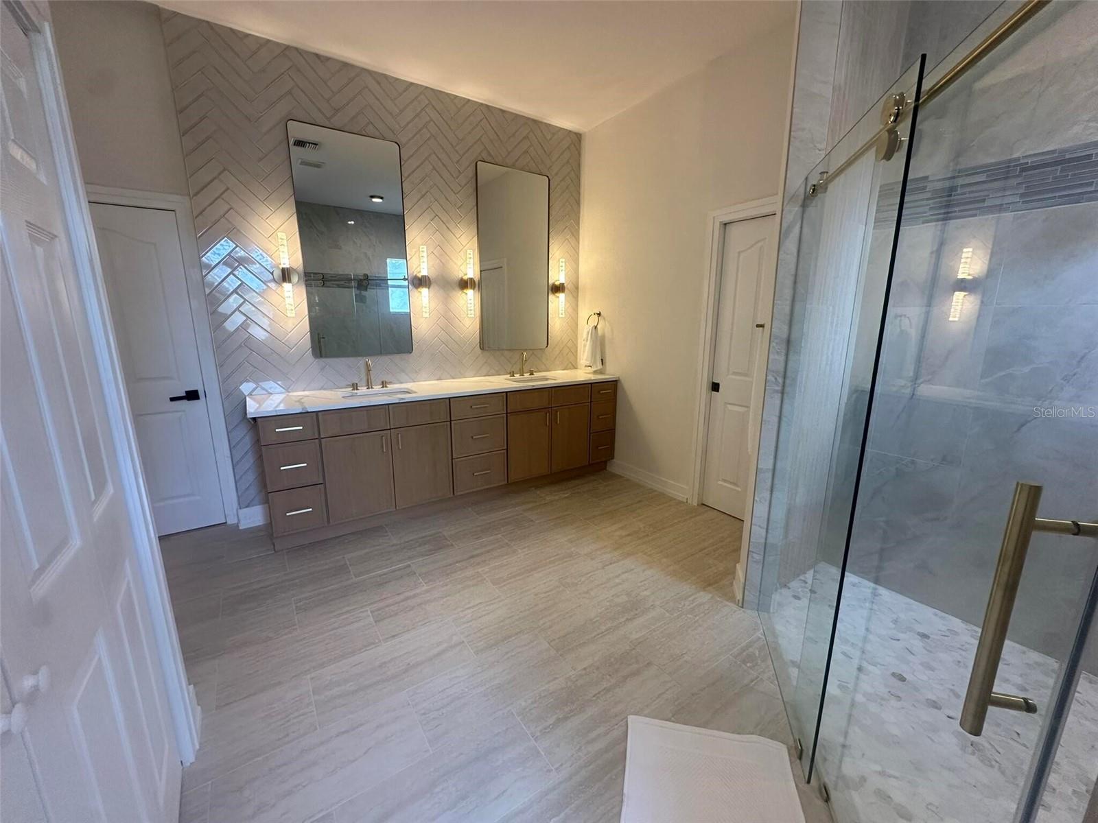 Image 13 of 21 For 608 Bittner Boulevard