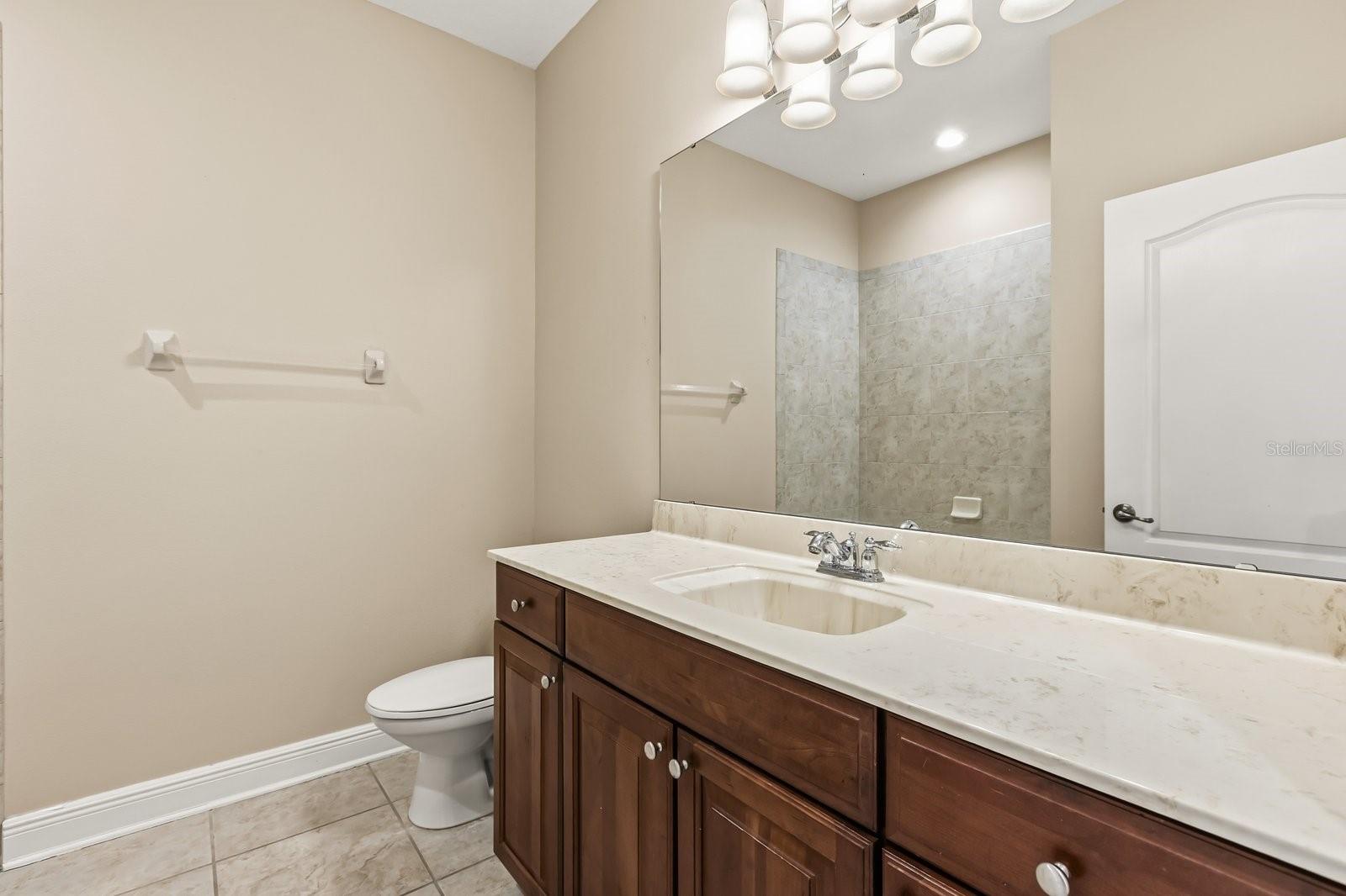 Image 24 of 33 For 402 Brentwood Club Cove