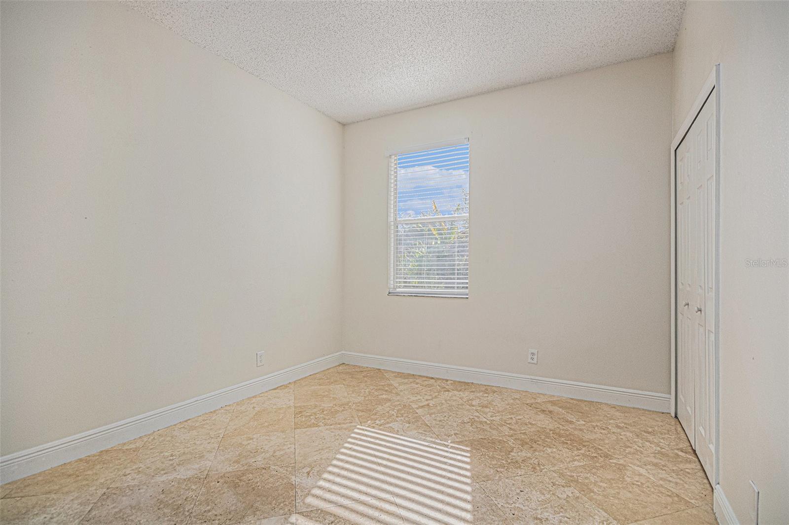 Image 13 of 25 For 13740 Hawkeye Drive Drive