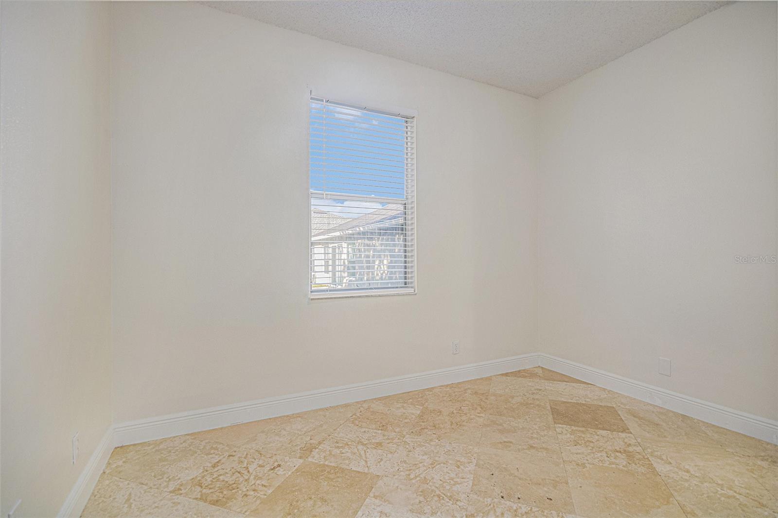 Image 16 of 25 For 13740 Hawkeye Drive Drive