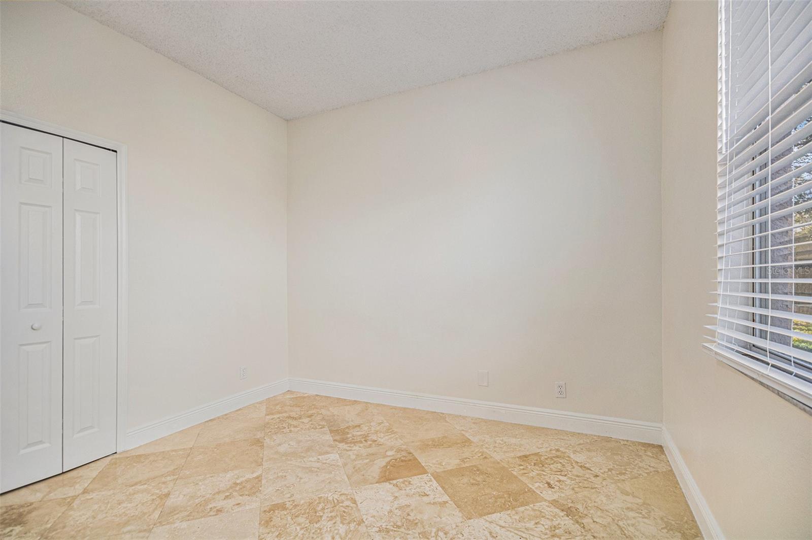 Image 17 of 25 For 13740 Hawkeye Drive Drive