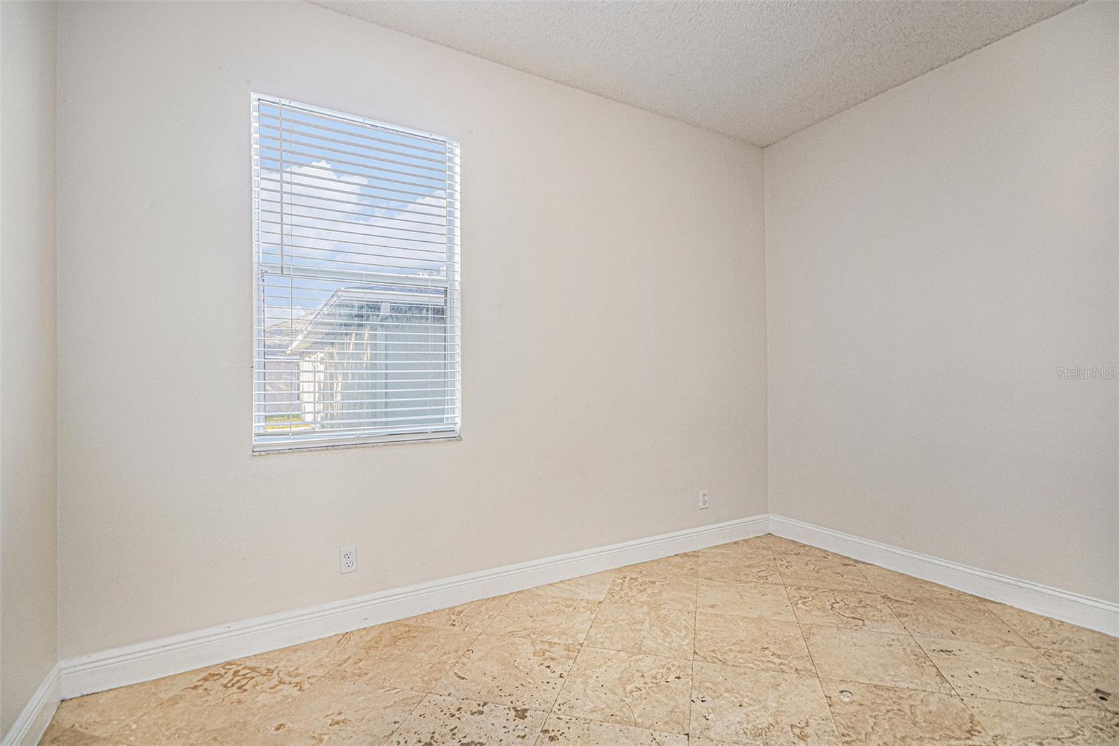 Image 18 of 25 For 13740 Hawkeye Drive Drive