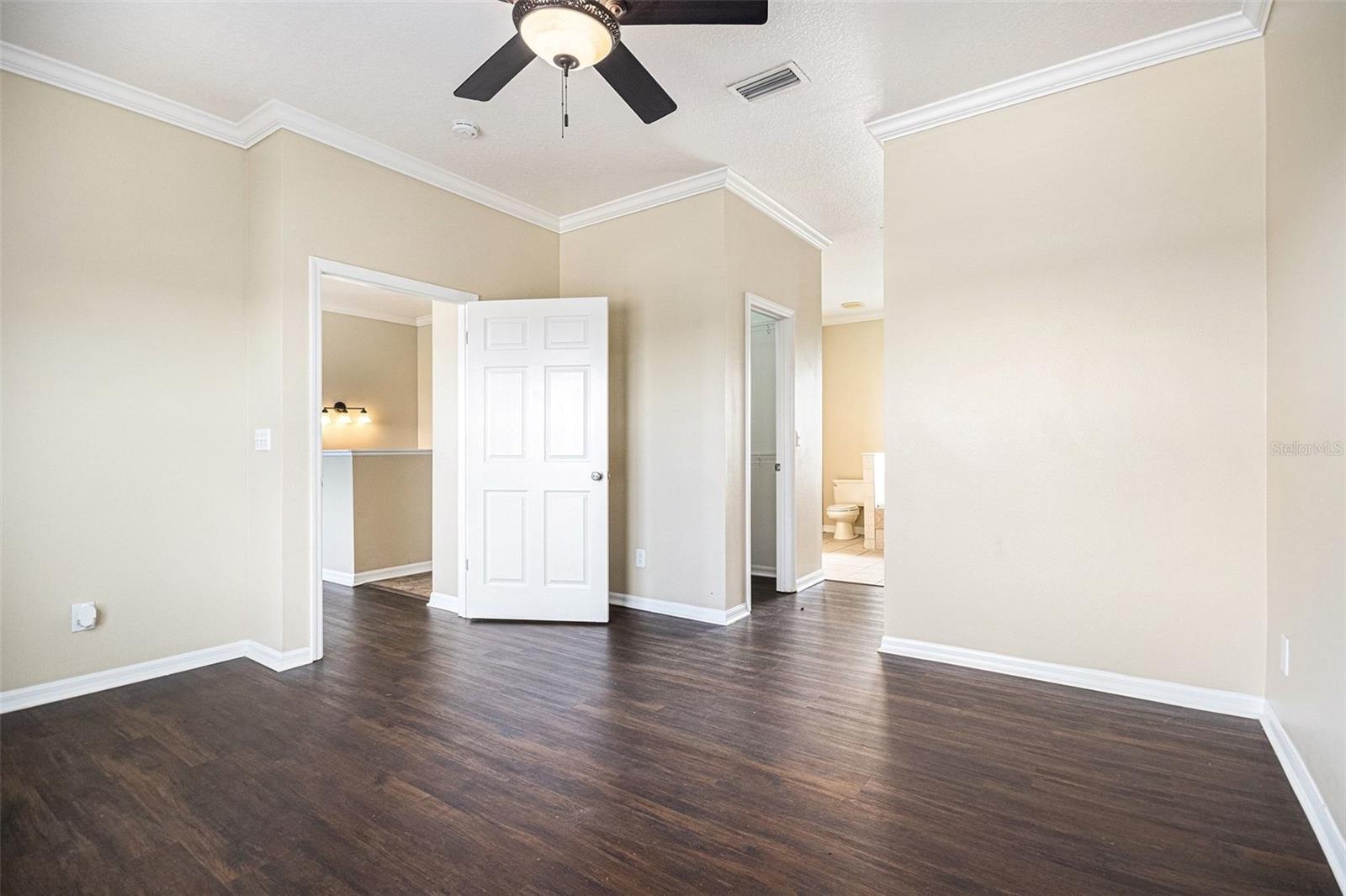 Image 11 of 27 For 1520 Presidio Dr Drive