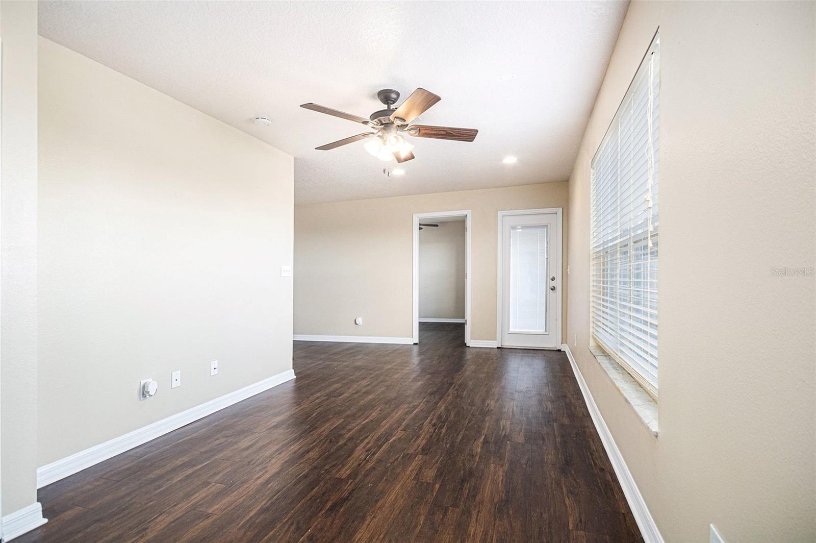 Image 16 of 27 For 1520 Presidio Dr Drive