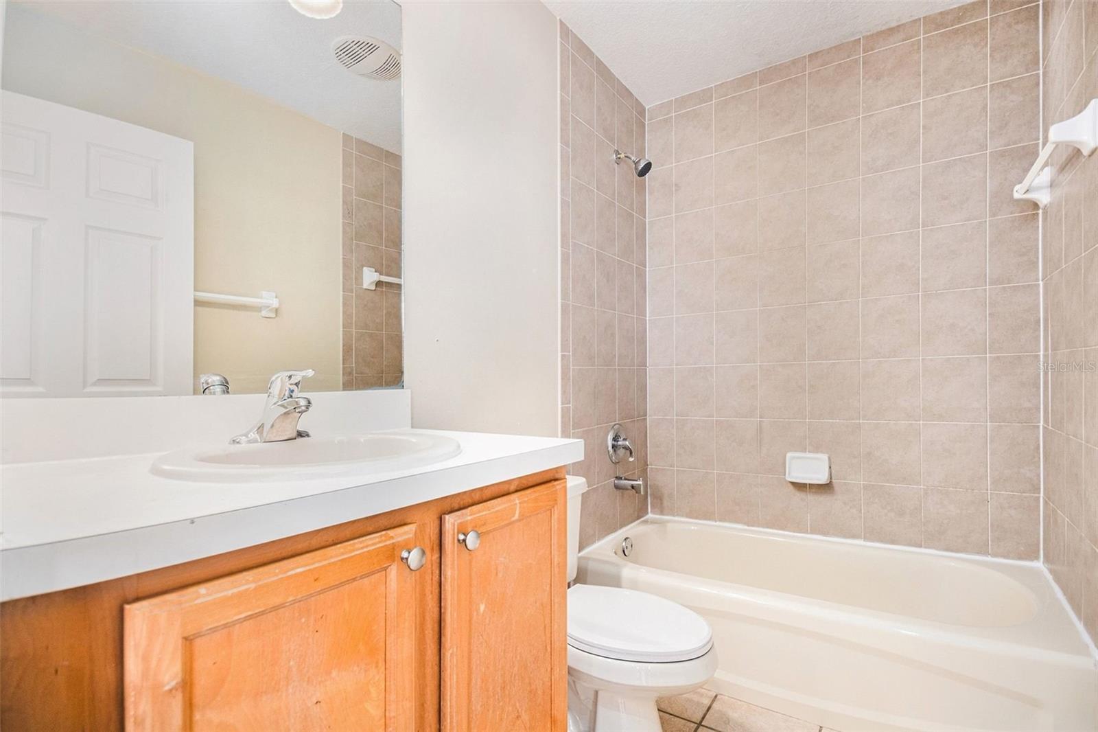 Image 17 of 27 For 1520 Presidio Dr Drive