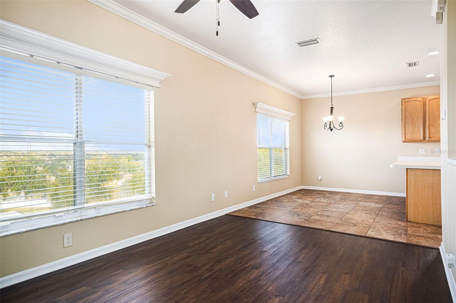 Image 5 of 27 For 1520 Presidio Dr Drive