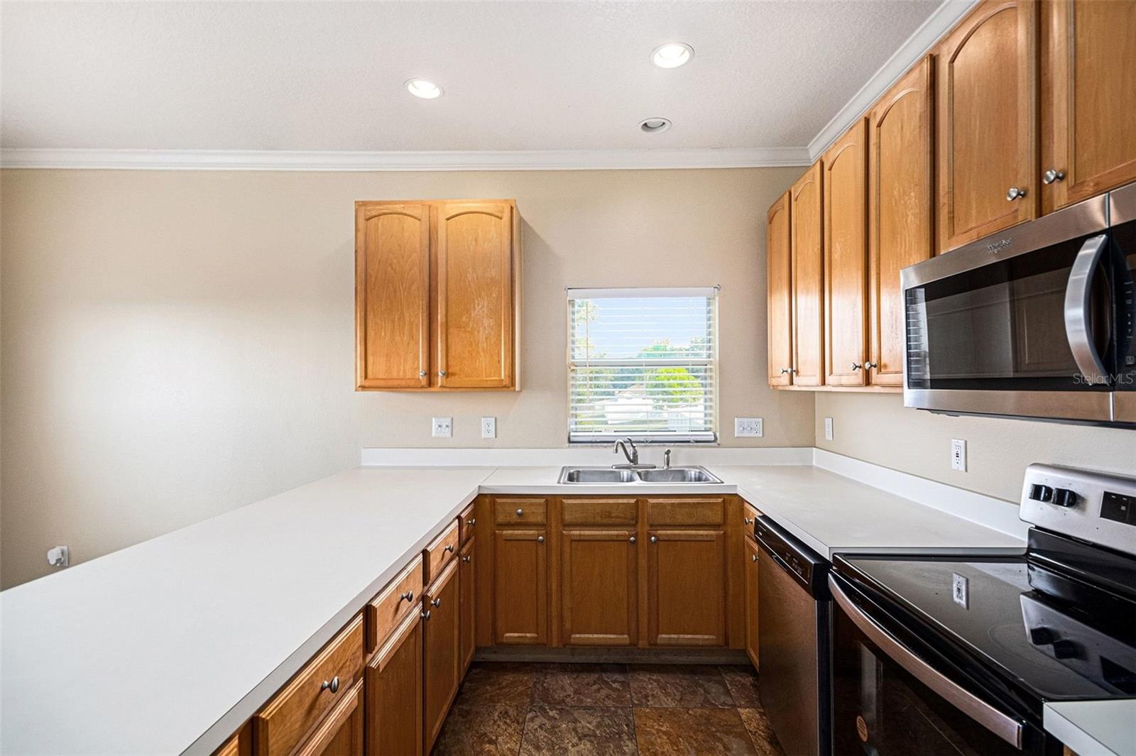 Image 9 of 27 For 1520 Presidio Dr Drive