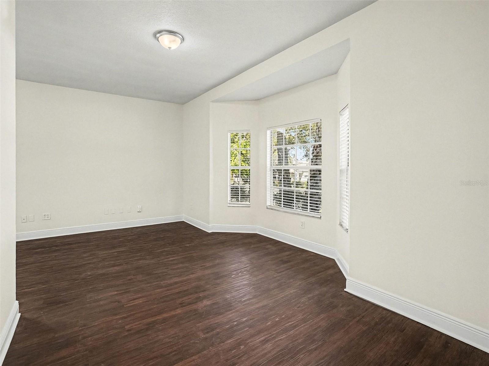 Image 12 of 27 For 7728 Glynde Hill Drive