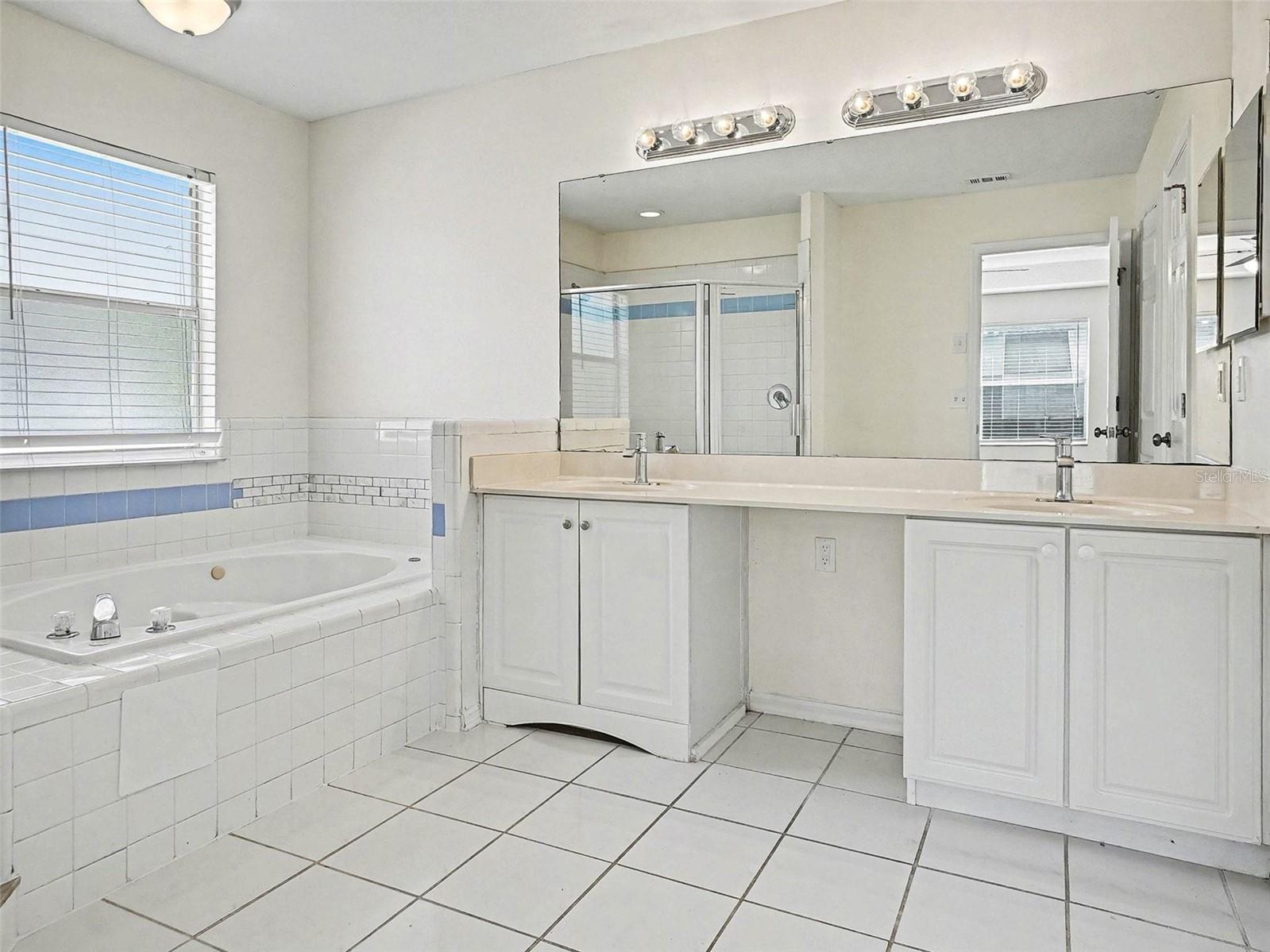 Image 14 of 27 For 7728 Glynde Hill Drive