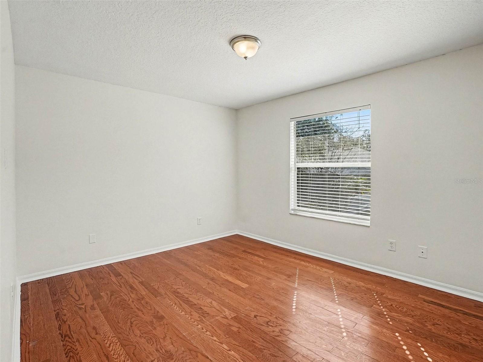 Image 16 of 27 For 7728 Glynde Hill Drive