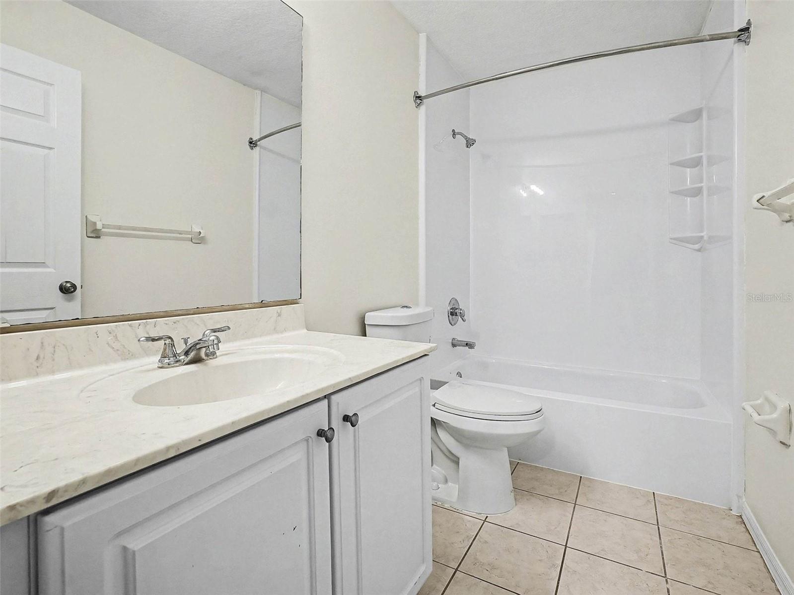 Image 18 of 27 For 7728 Glynde Hill Drive