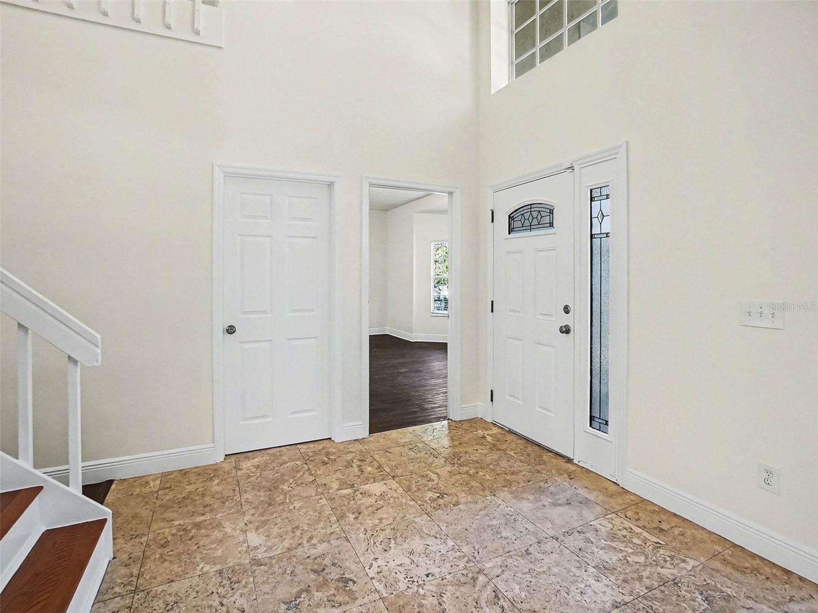 Image 3 of 27 For 7728 Glynde Hill Drive