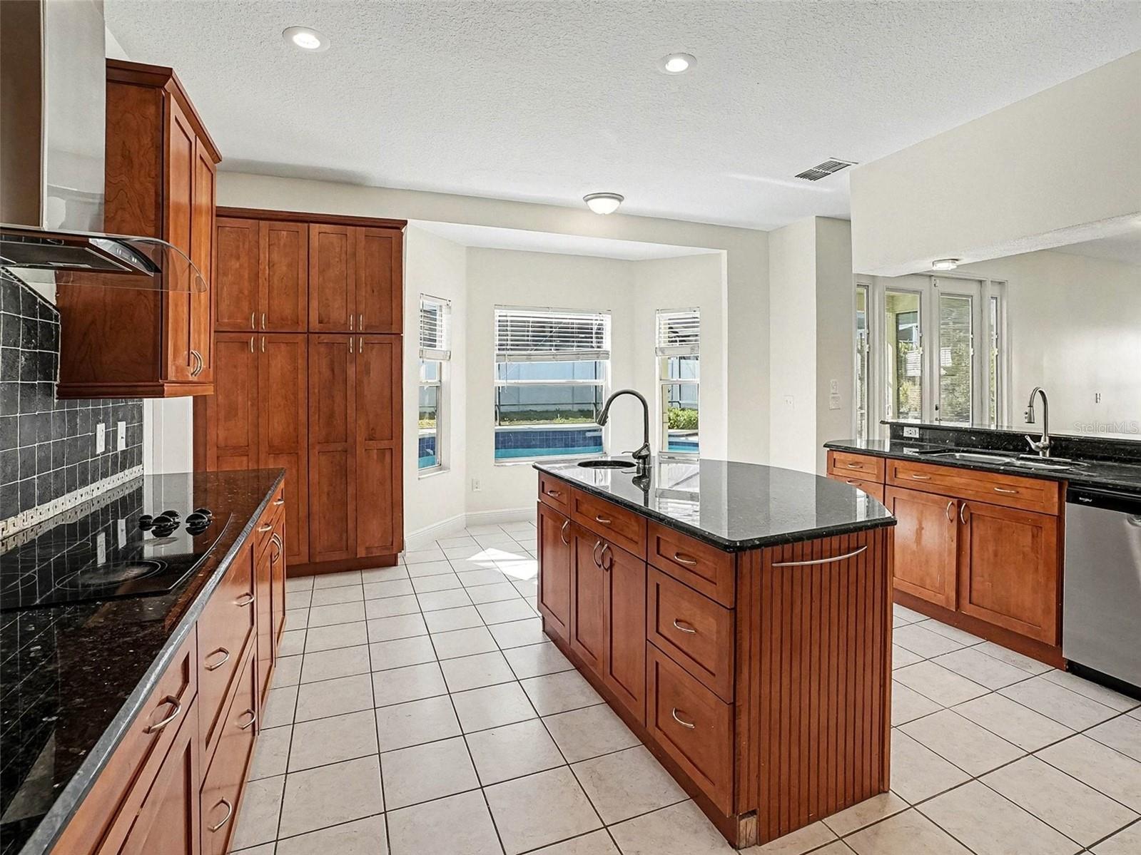 Image 9 of 27 For 7728 Glynde Hill Drive