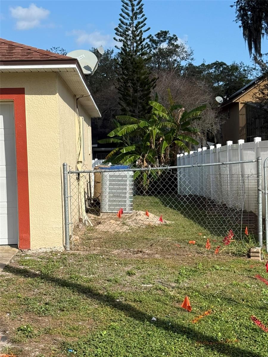 Image 2 of 20 For 417 Francisco Way