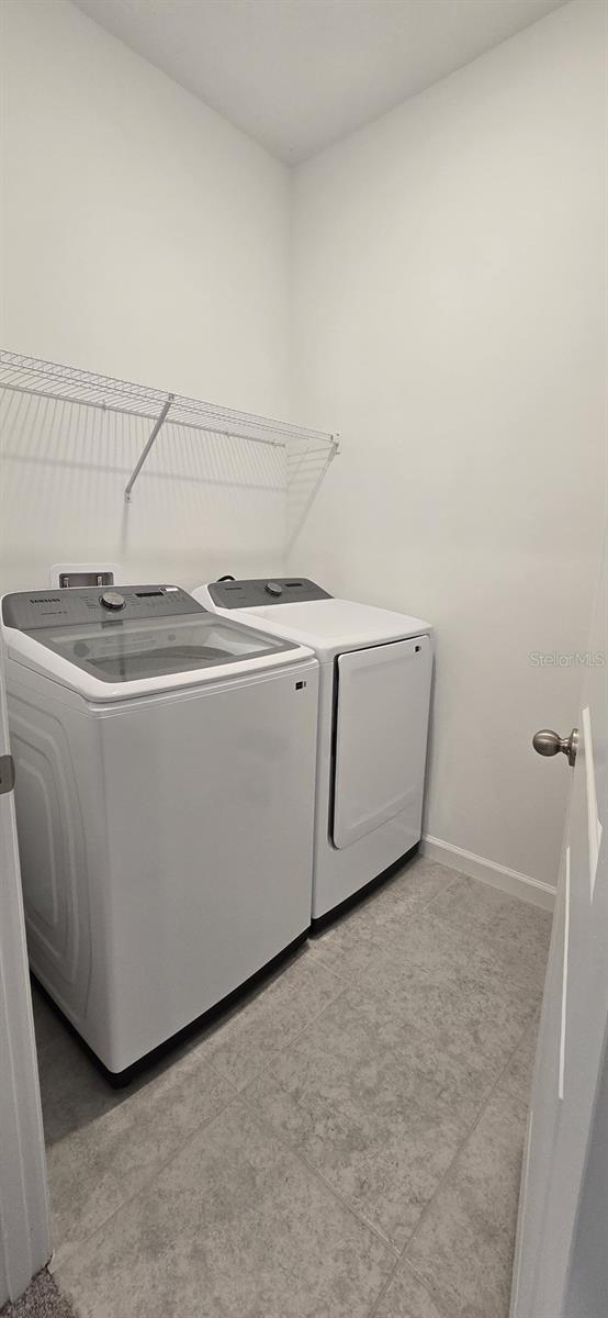 Image 29 of 33 For 452 Hennepin Loop