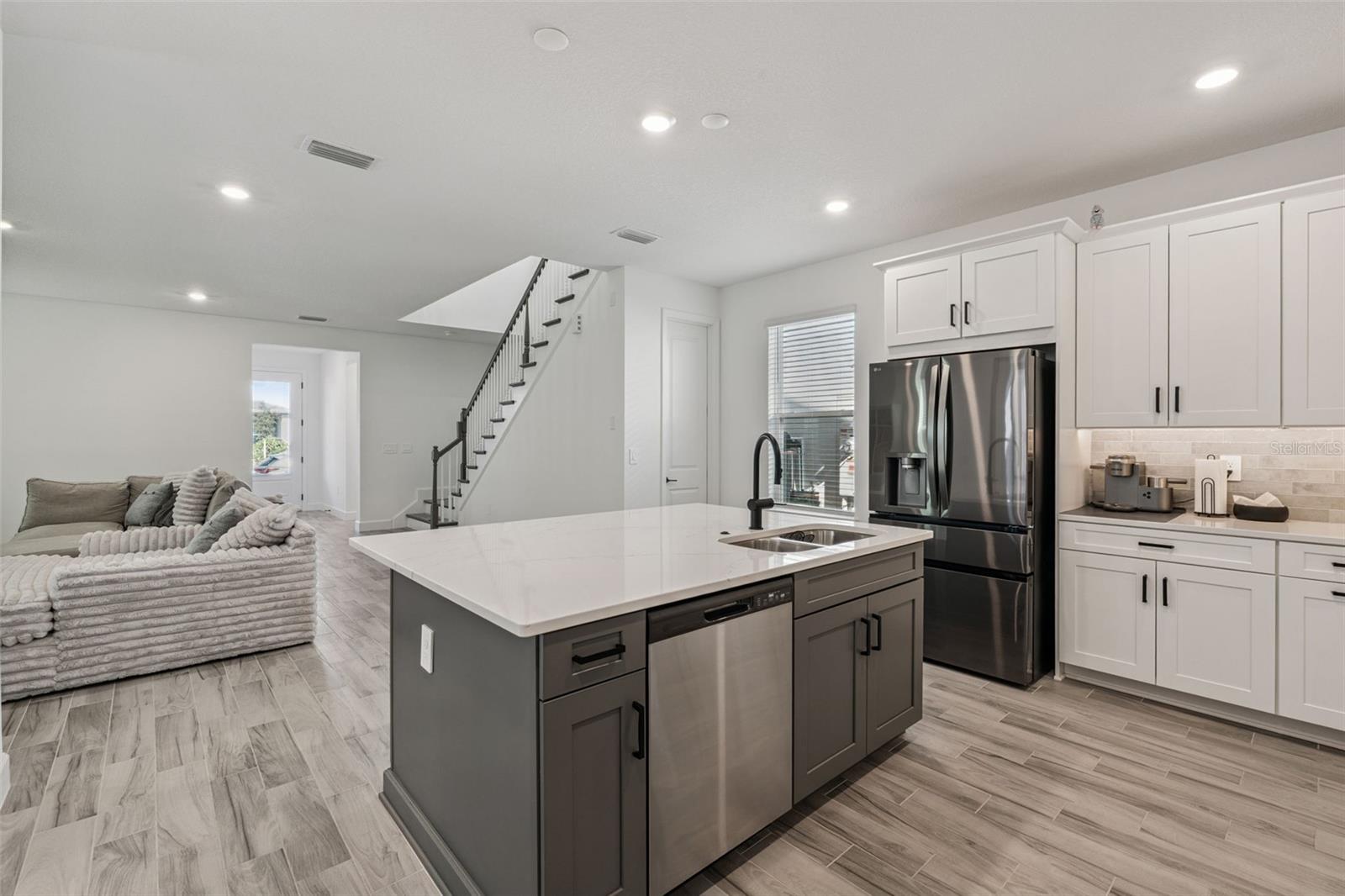 Image 16 of 63 For 15050 Summer Harvest Street