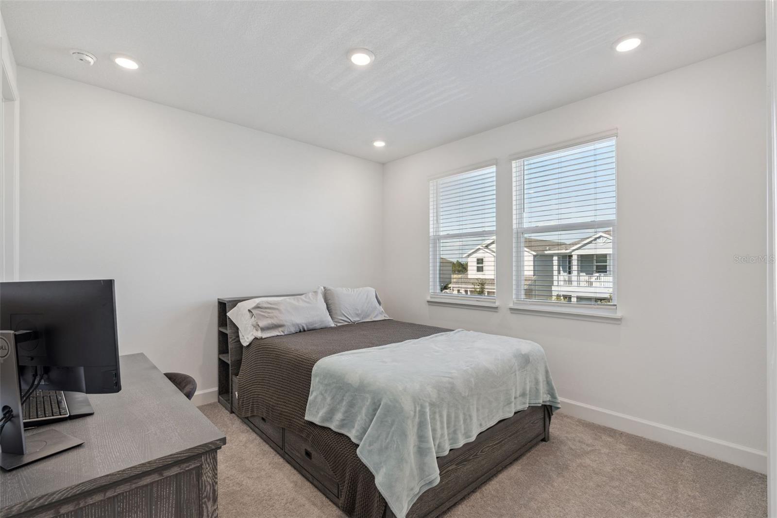 Image 31 of 63 For 15050 Summer Harvest Street