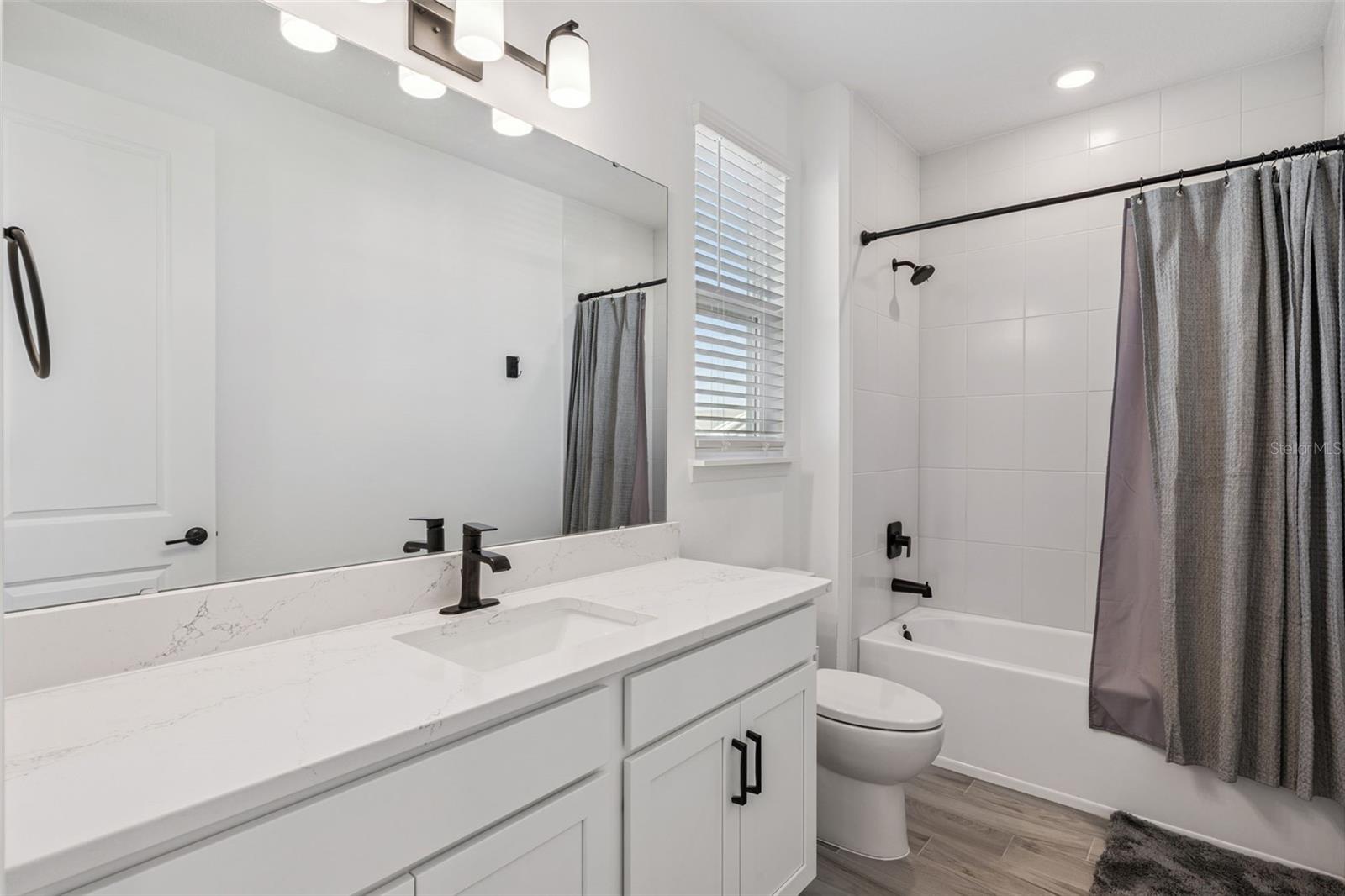 Image 34 of 63 For 15050 Summer Harvest Street