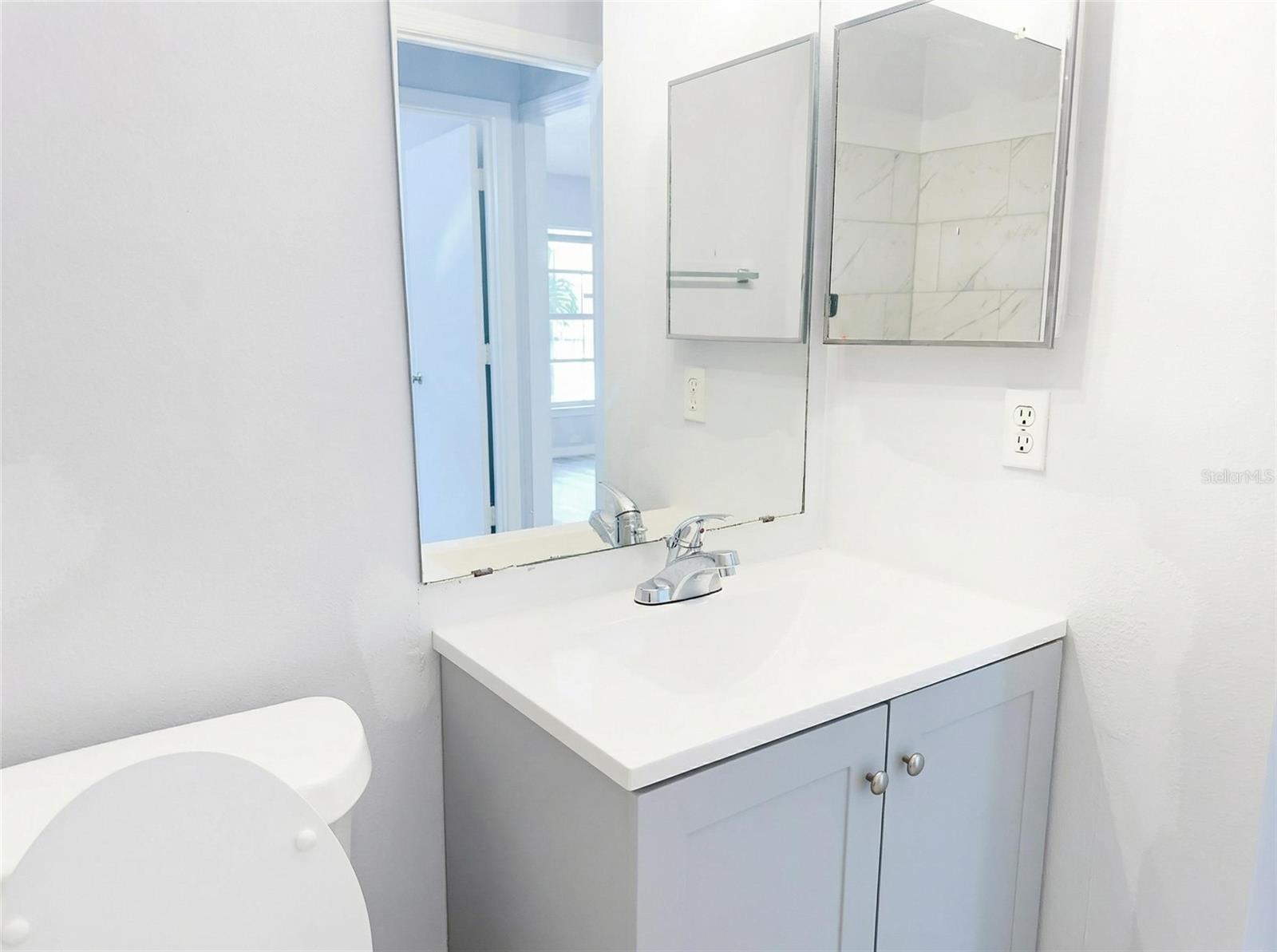 Image 13 of 16 For 3651 Goldenrod Road E205