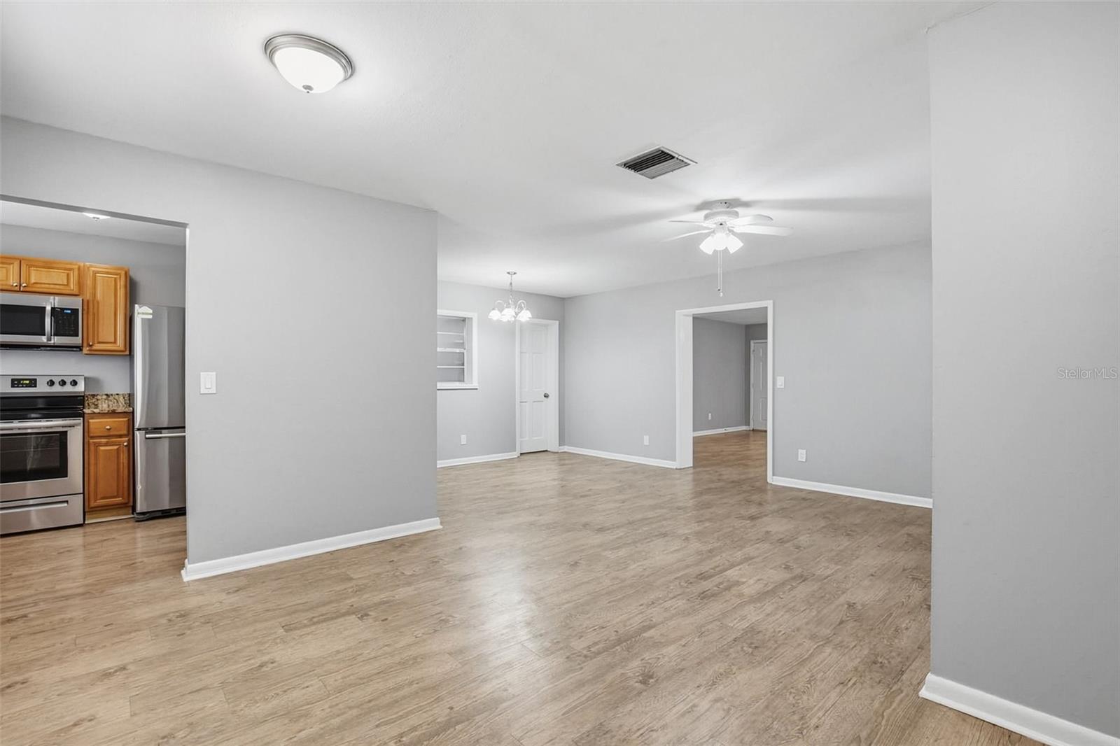 Image 10 of 42 For 2523 Lake Ellen Lane