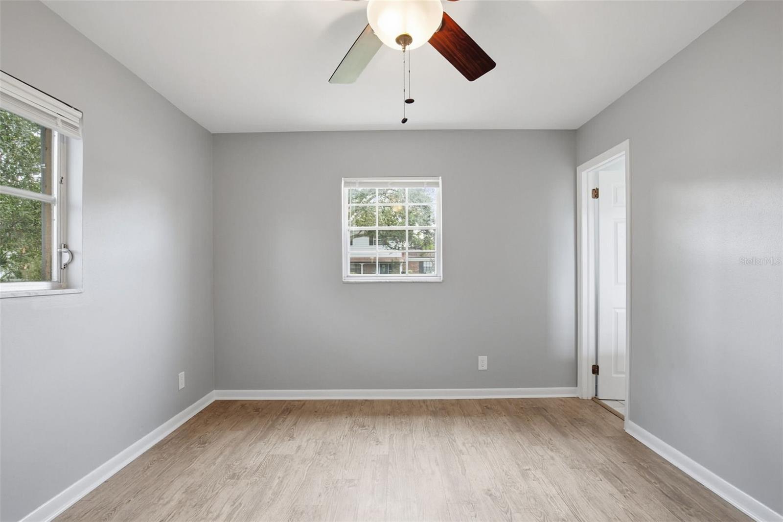 Image 33 of 42 For 2523 Lake Ellen Lane