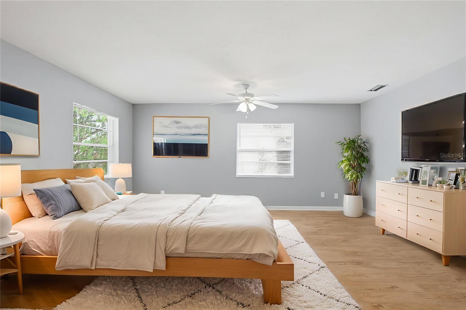 Image 8 of 42 For 2523 Lake Ellen Lane