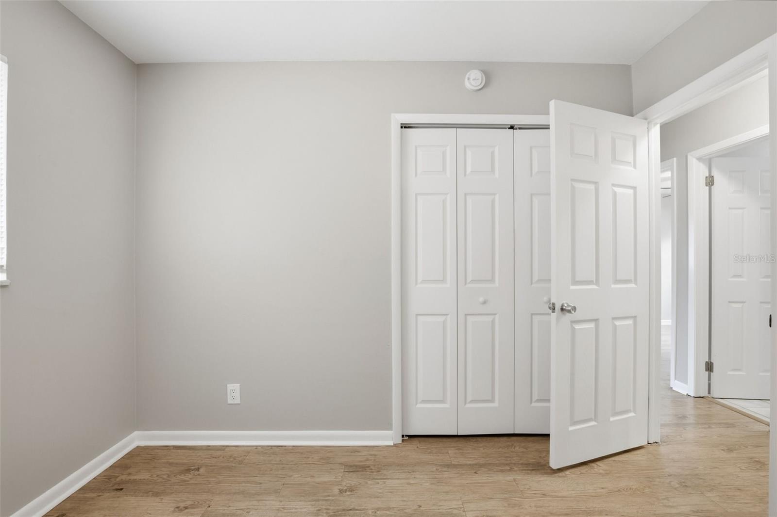 Image 9 of 42 For 2523 Lake Ellen Lane