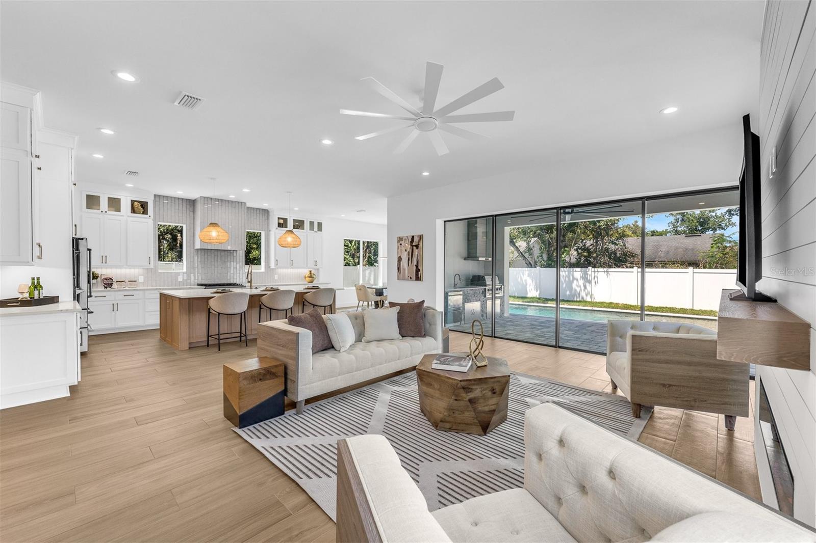 Image 11 of 65 For 1523 Miller Avenue