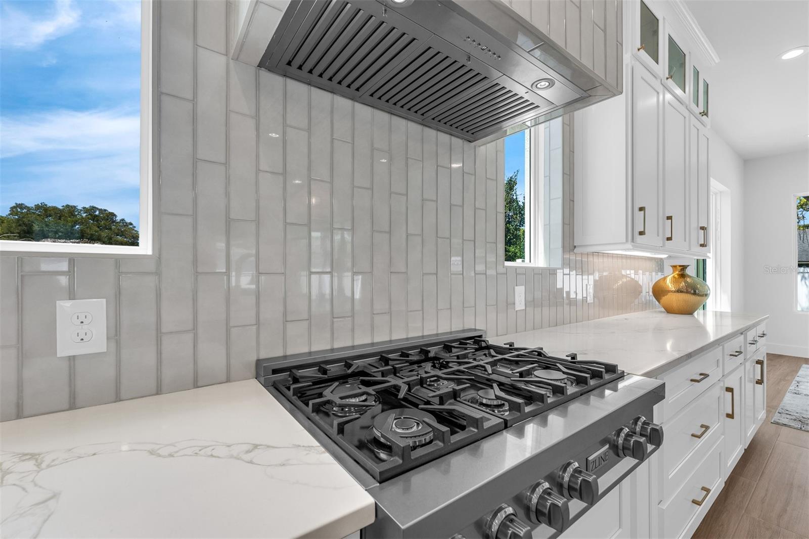 Image 16 of 65 For 1523 Miller Avenue