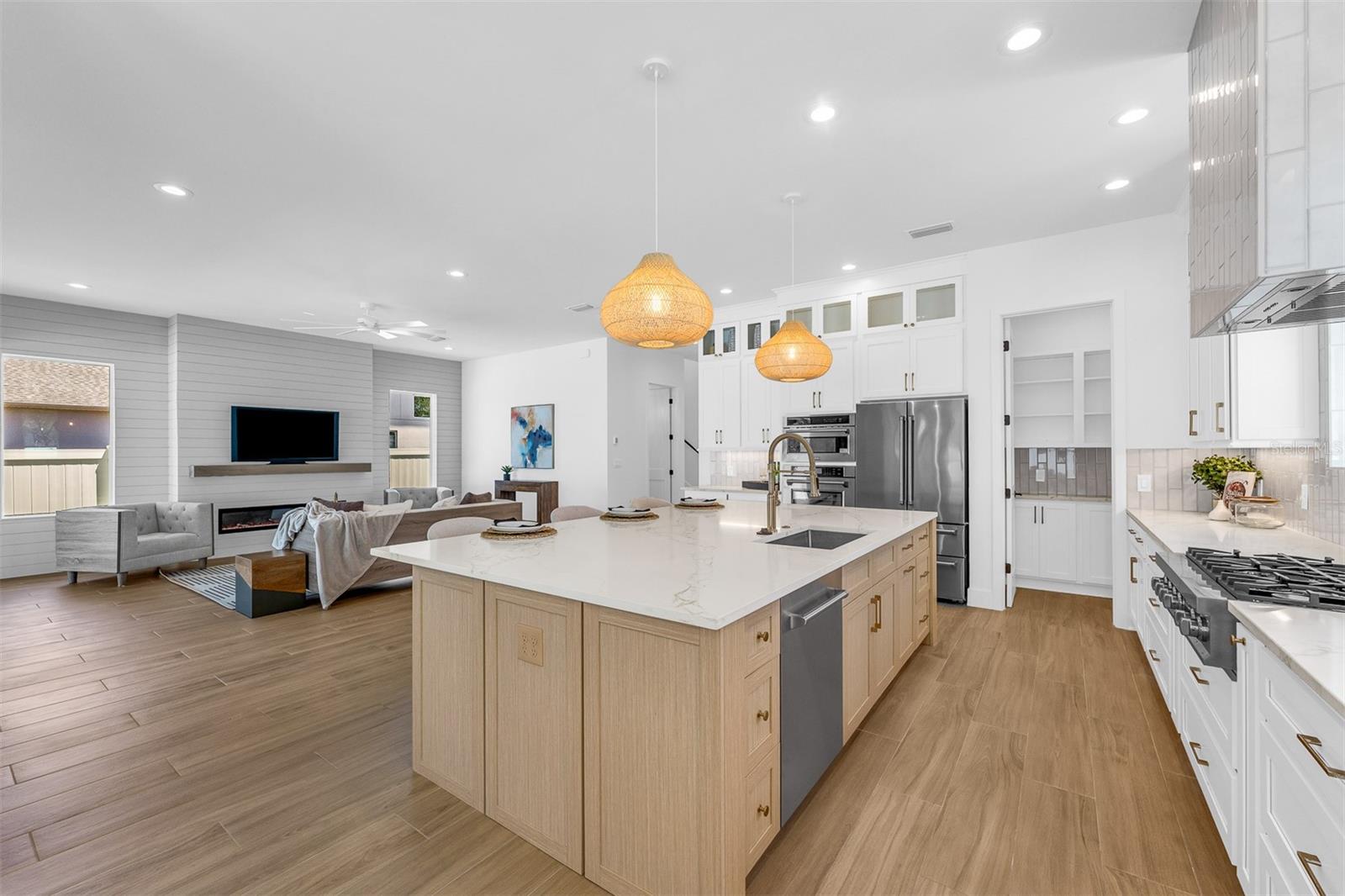 Image 20 of 65 For 1523 Miller Avenue