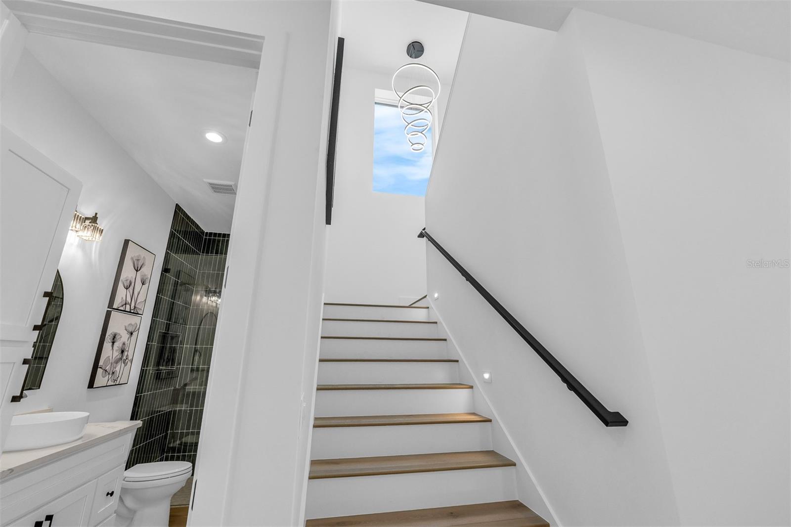 Image 23 of 65 For 1523 Miller Avenue