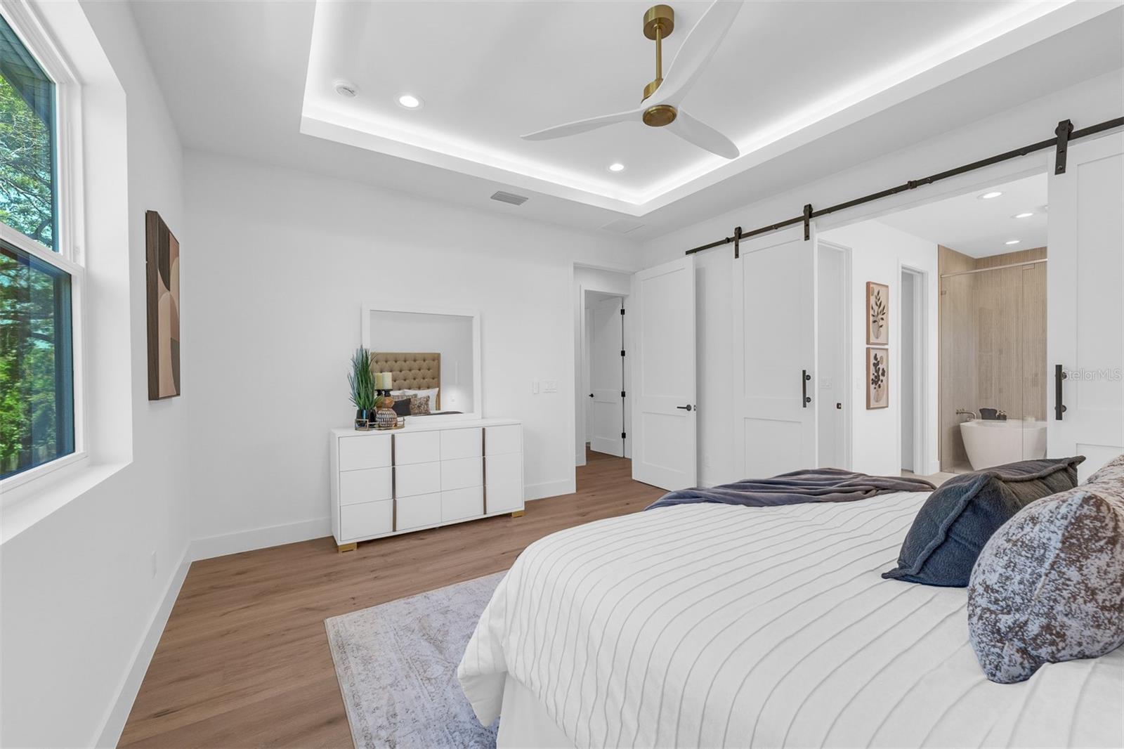 Image 31 of 65 For 1523 Miller Avenue