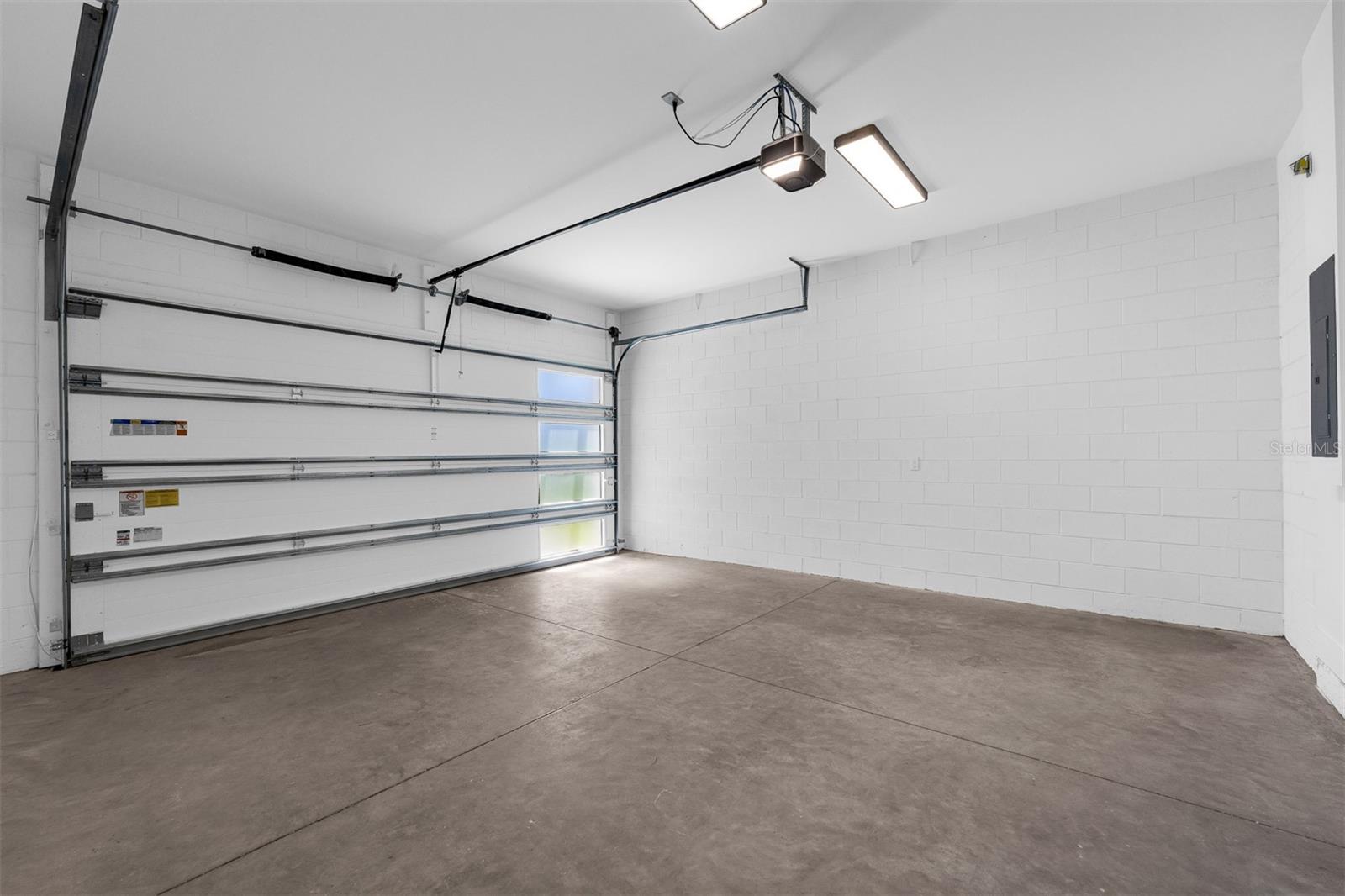 Image 7 of 65 For 1523 Miller Avenue