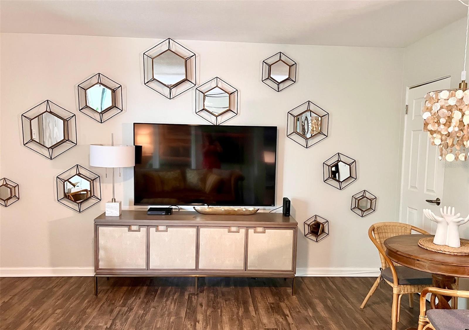 Image 10 of 20 For 151 Orlando Avenue 203