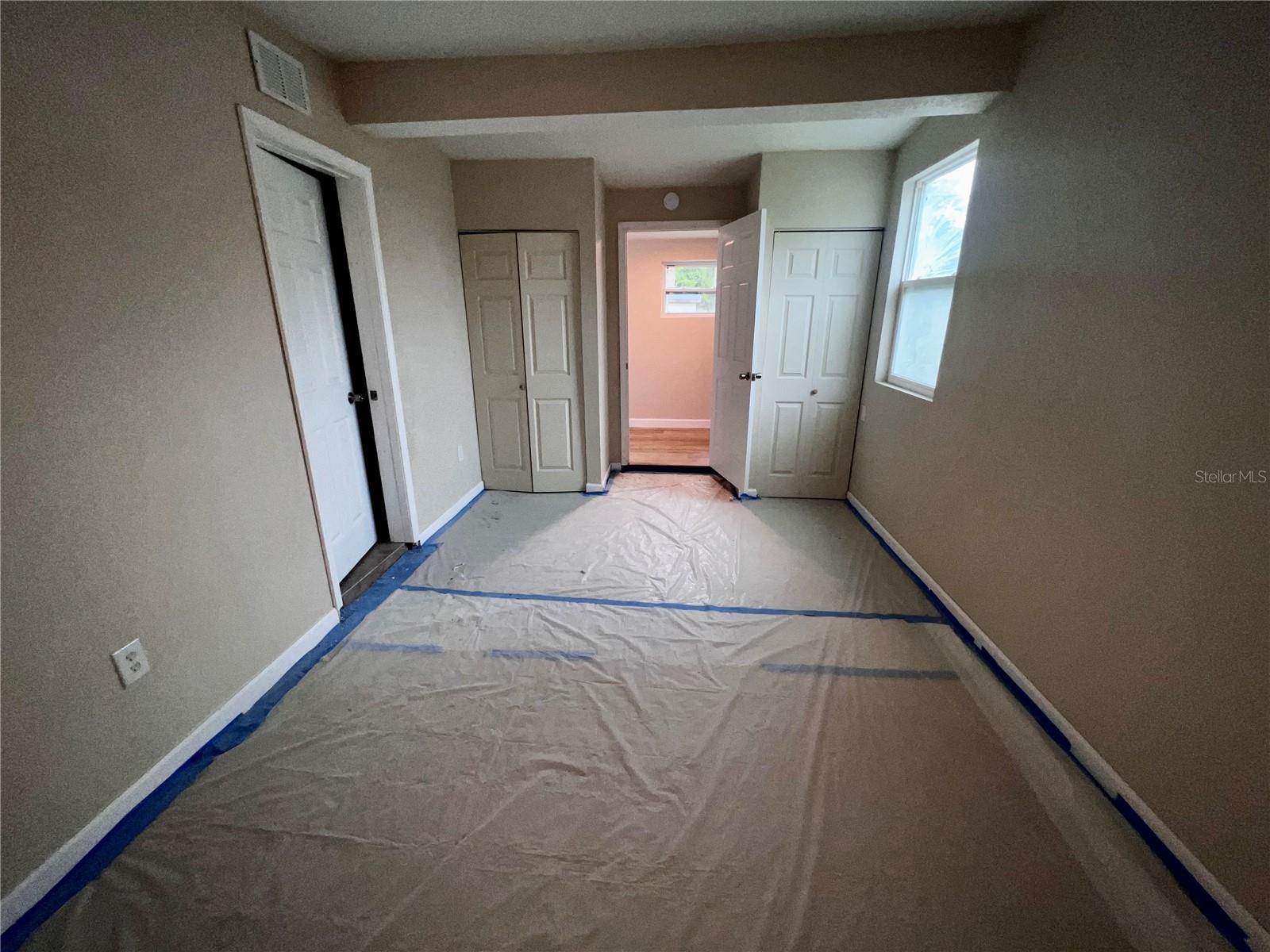 Image 12 of 26 For 1822 Harding Avenue