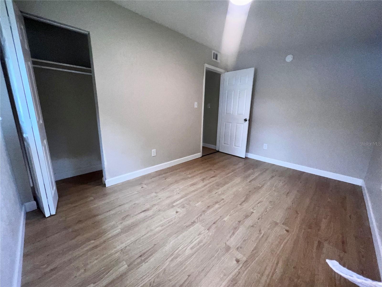 Image 23 of 26 For 1822 Harding Avenue