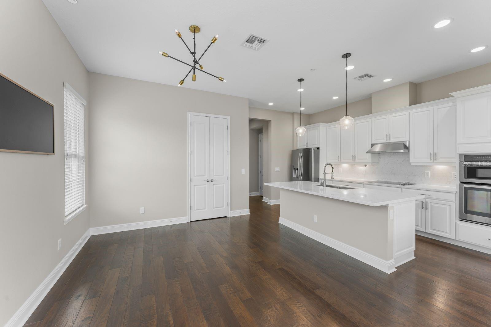 Image 11 of 35 For 2116 Lobelia Drive