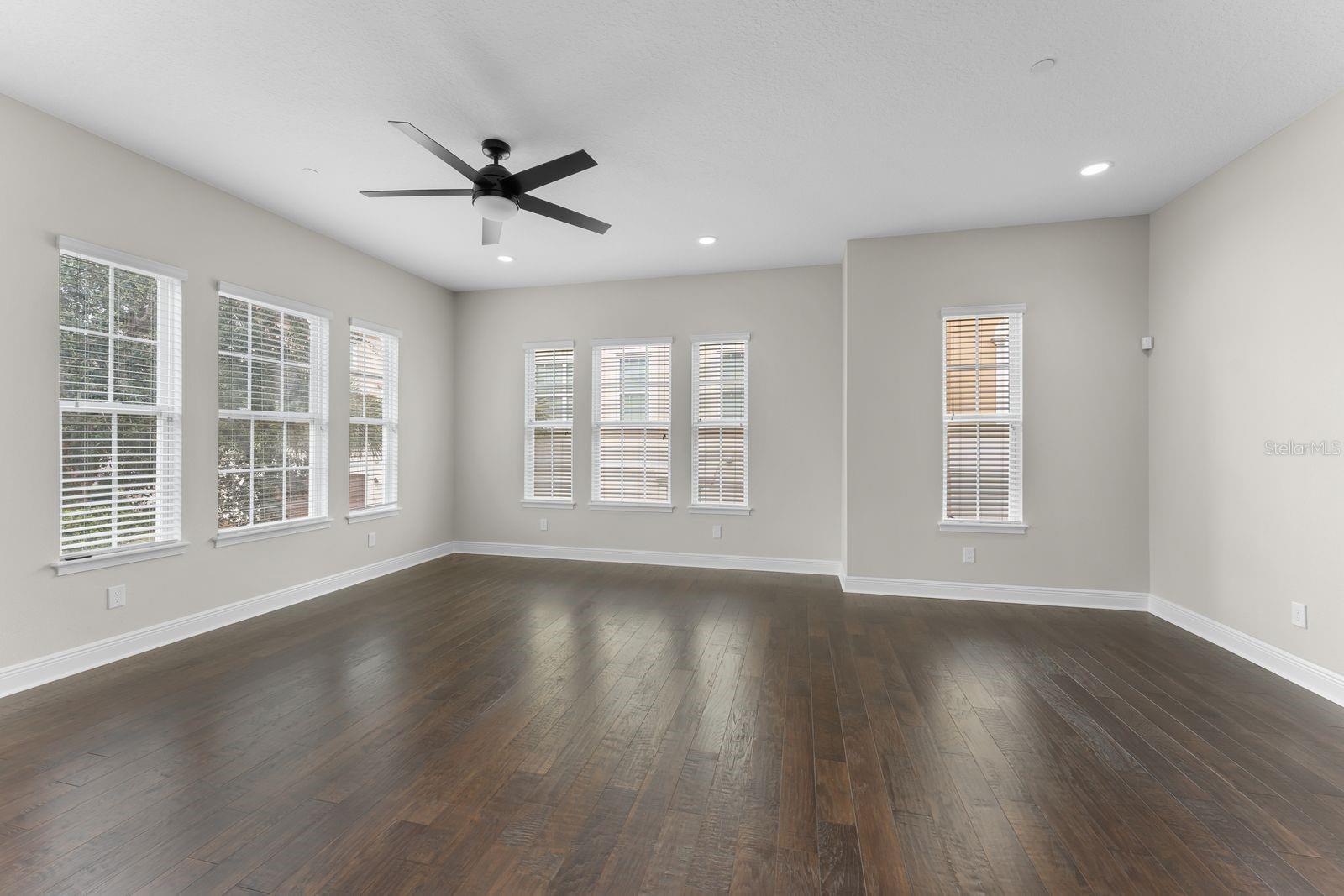 Image 5 of 35 For 2116 Lobelia Drive