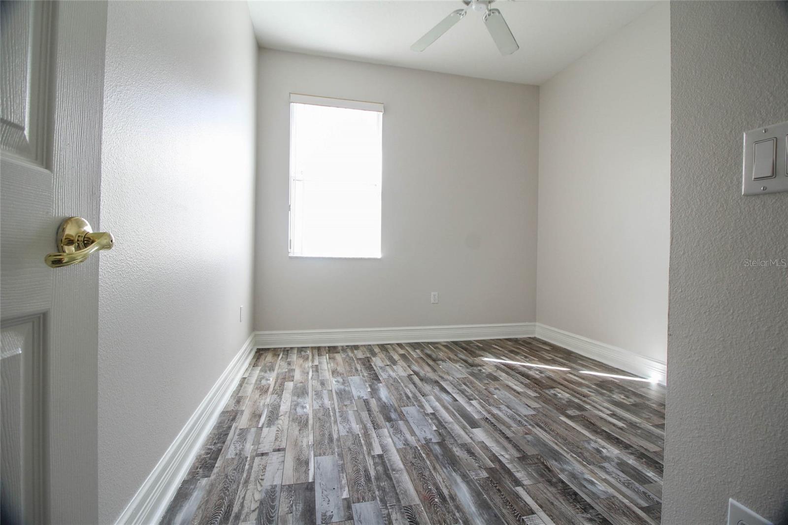 Image 16 of 20 For 2706 Portchester Court