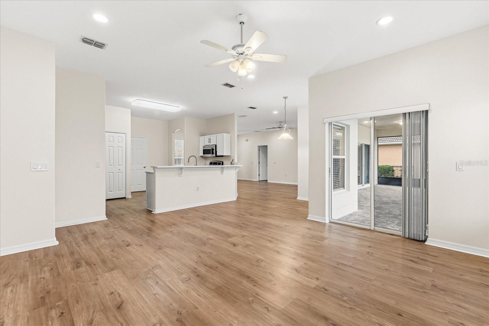 Image 12 of 40 For 3516 Forest Park Drive