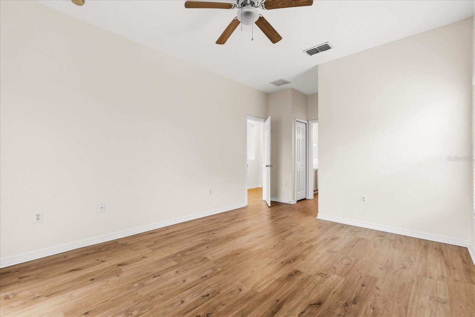 Image 15 of 40 For 3516 Forest Park Drive