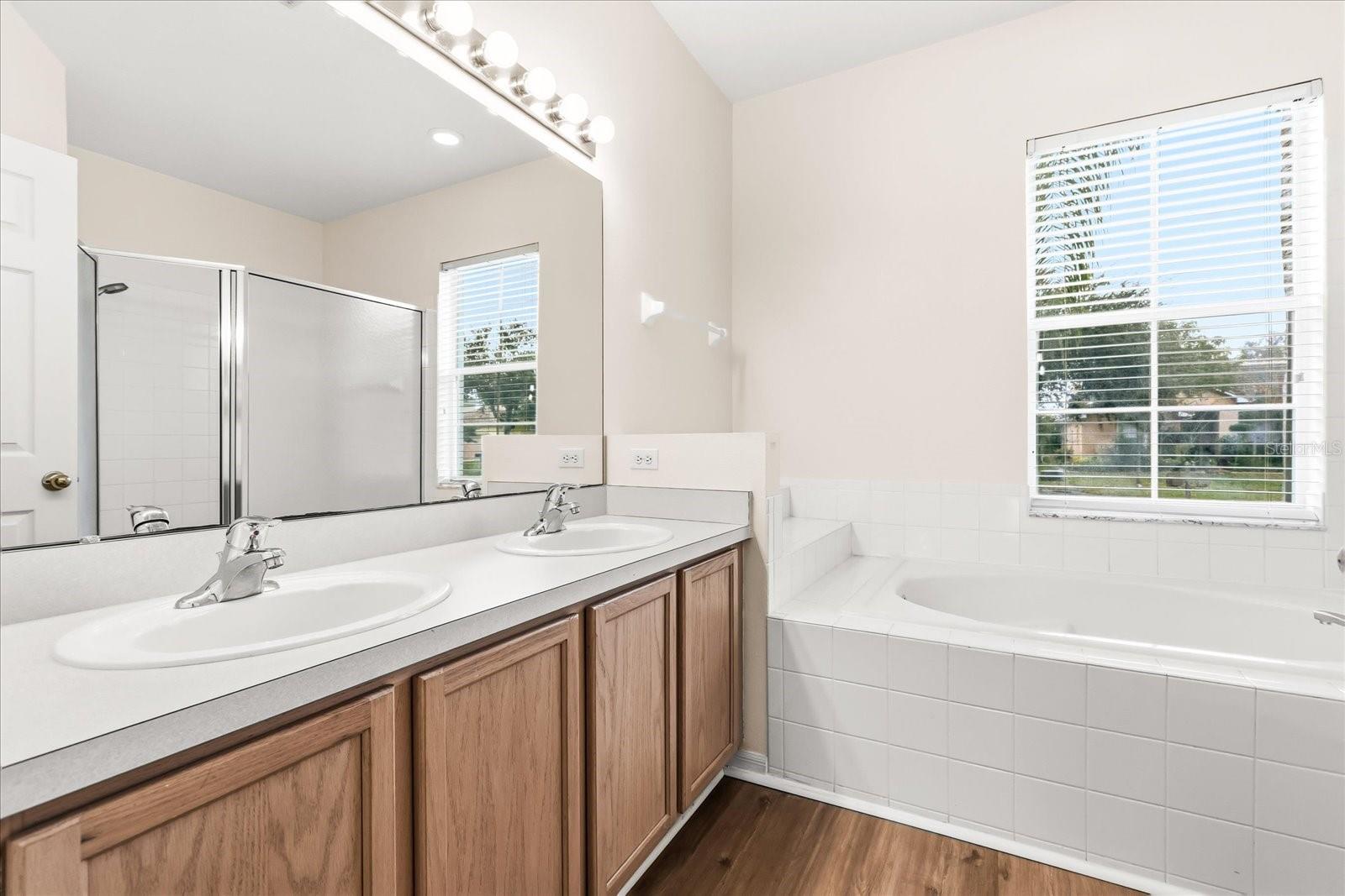 Image 17 of 40 For 3516 Forest Park Drive