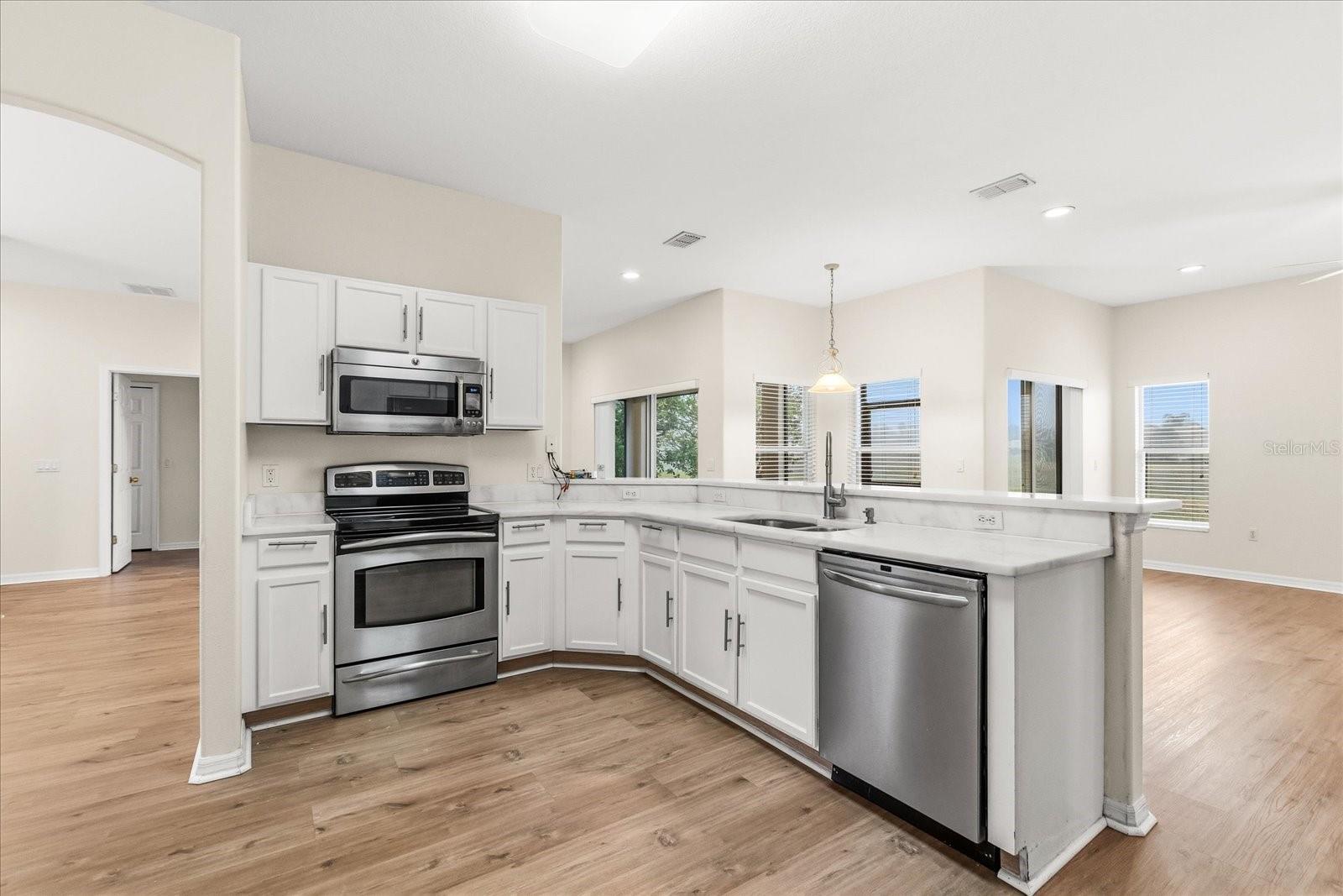 Image 8 of 40 For 3516 Forest Park Drive