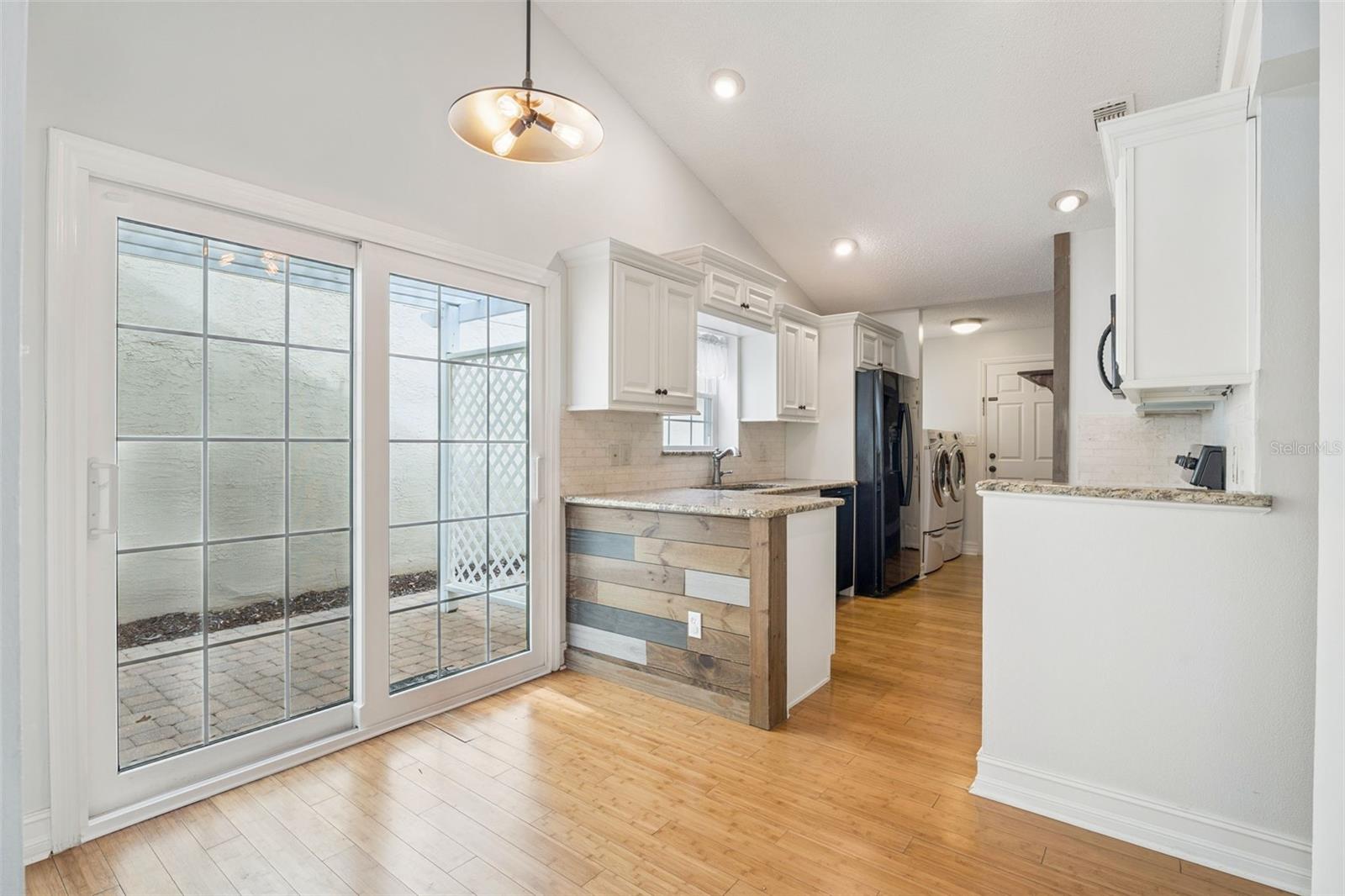 Image 12 of 38 For 709 Barrington Circle